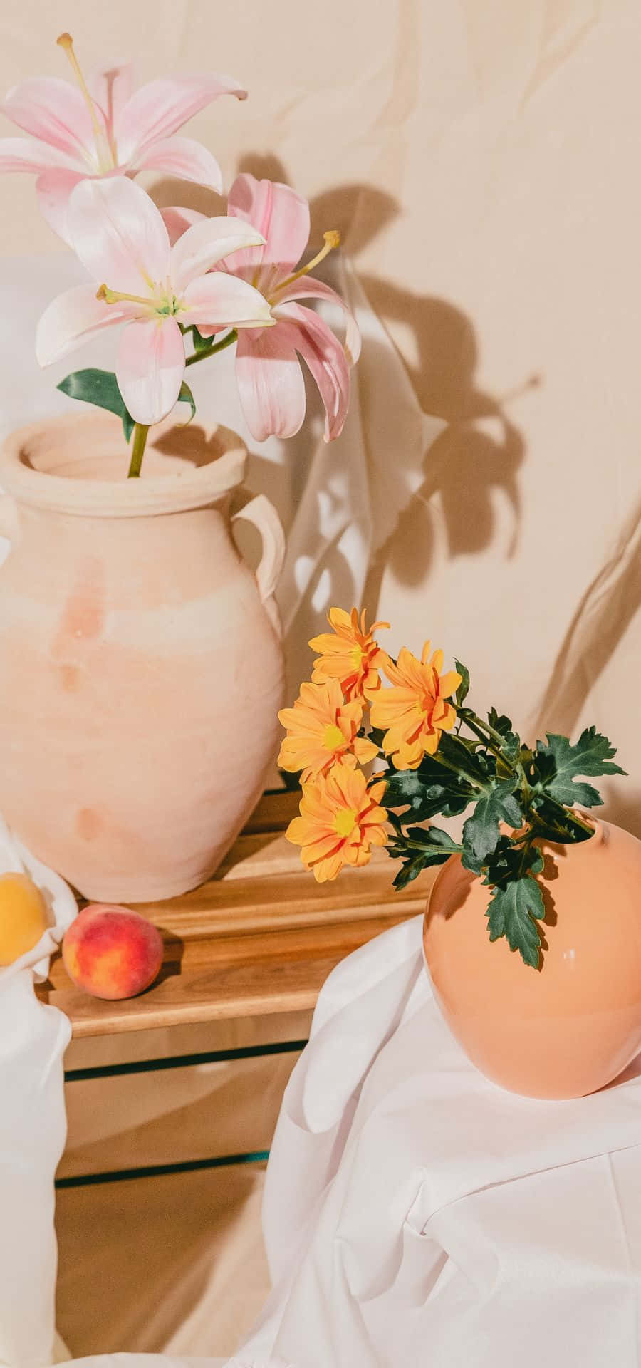 Gawing Mapeachi: Magdagdag ng mainit at kaakit-akit na kulay ng peach sa iyong background. Wallpaper