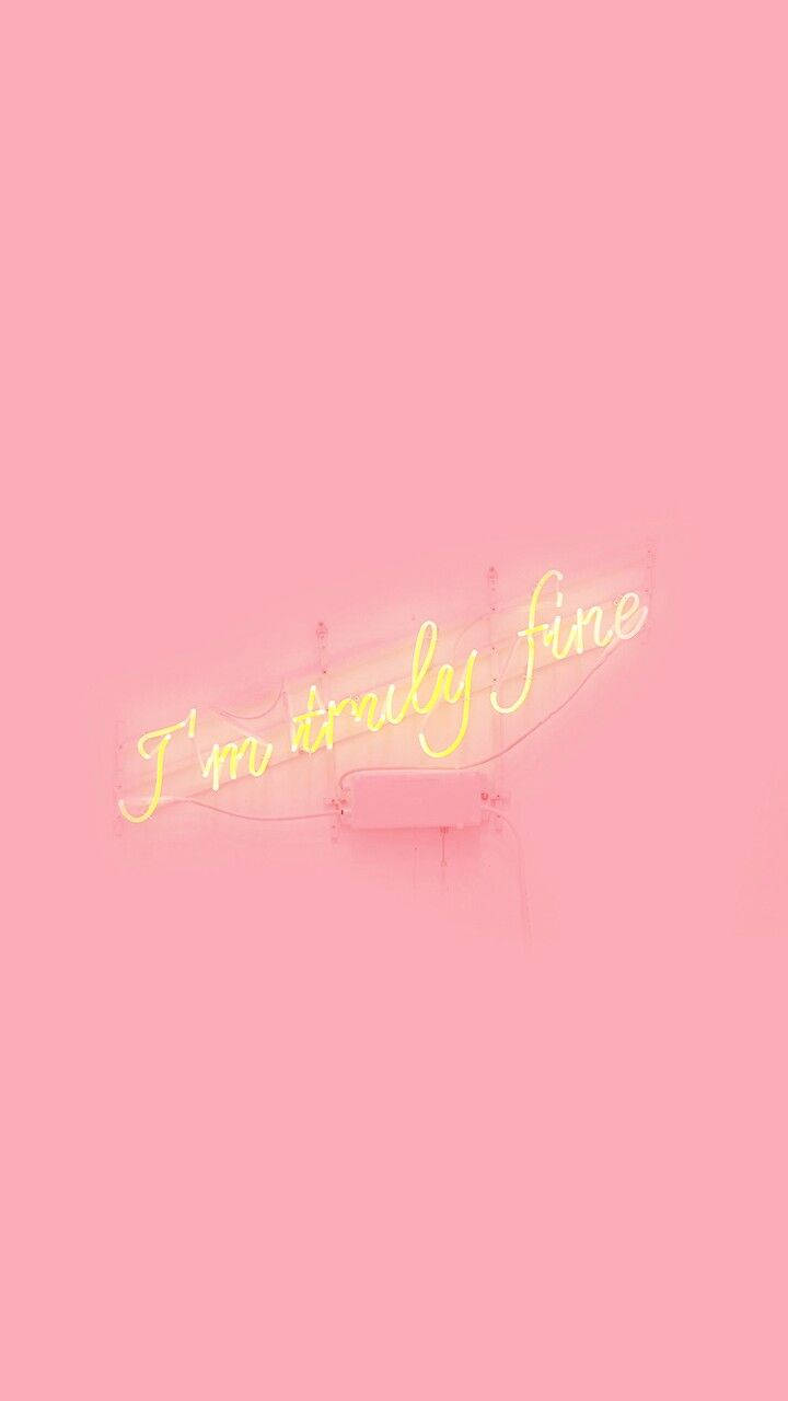 Makulay na Pink Aesthetic para sa iPhone - Liwanagin ang Iyong Screen Wallpaper