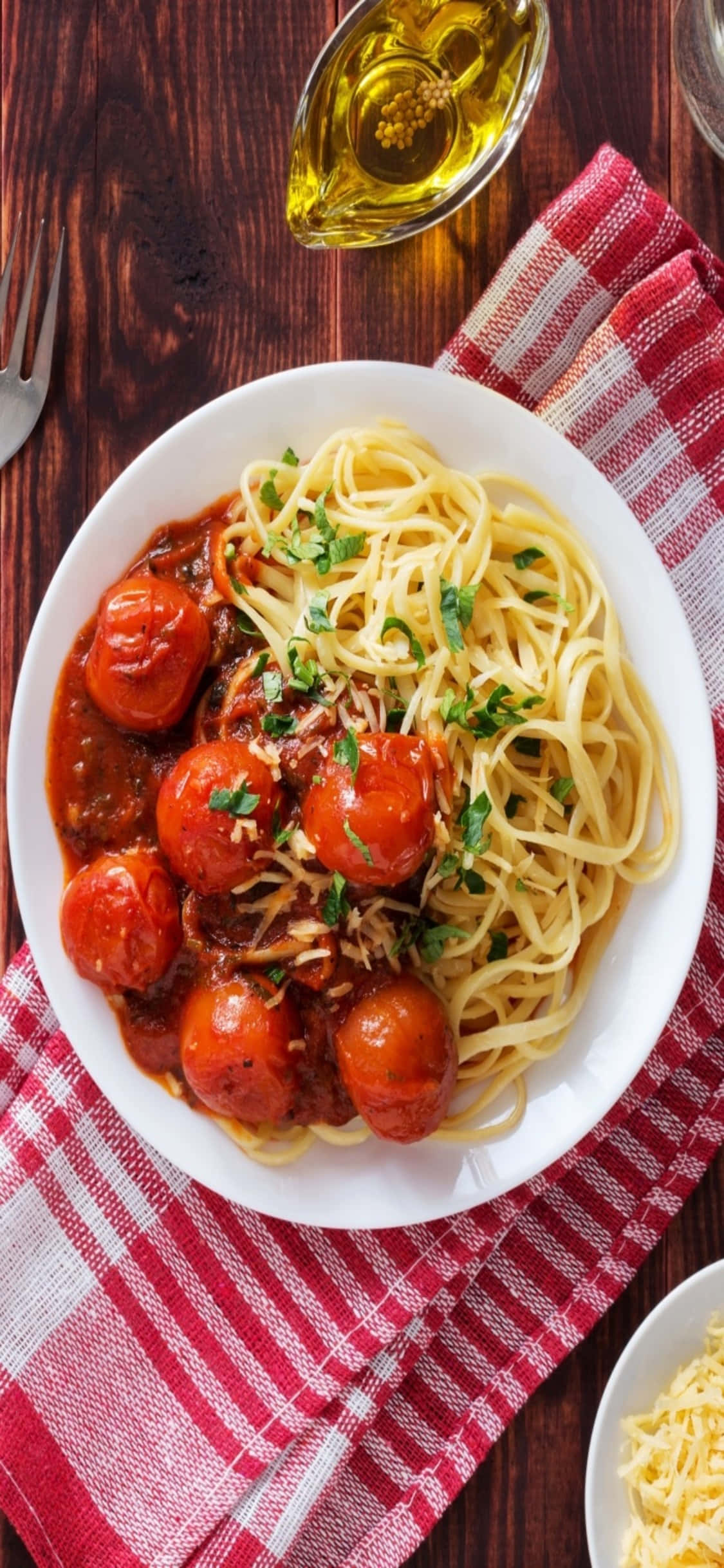 Malalaking Piras ng Kamatis iPhone X Pasta Background Wallpaper