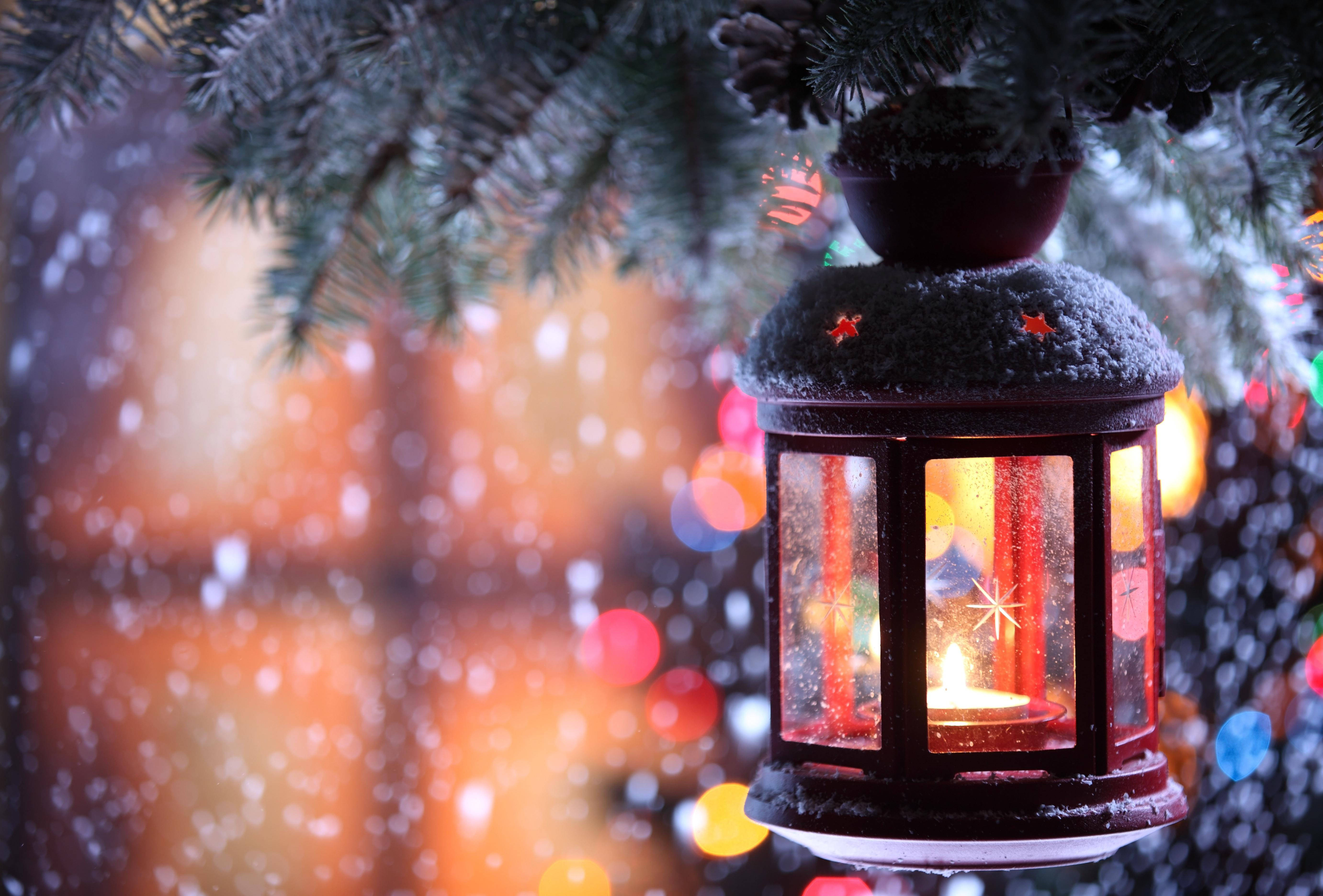 Malamig na Pasko Lantern Dekorasyon Wallpaper