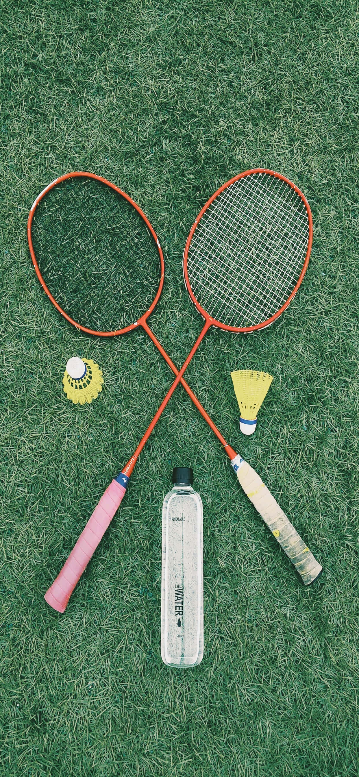 Manatiling Aktibo gamit ang iPhone Xs Max at Badminton. Wallpaper