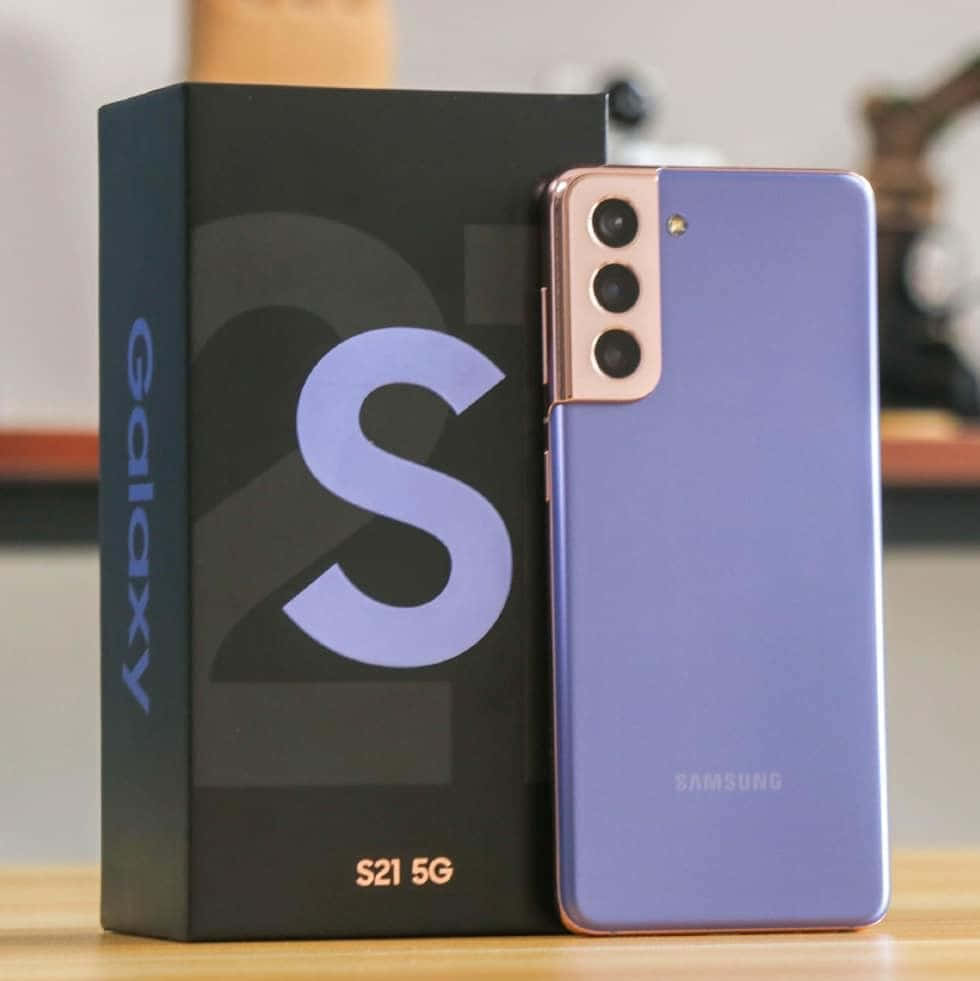 Manatiling Konektado sa Rebolusyonaryong Galaxy S10 Wallpaper