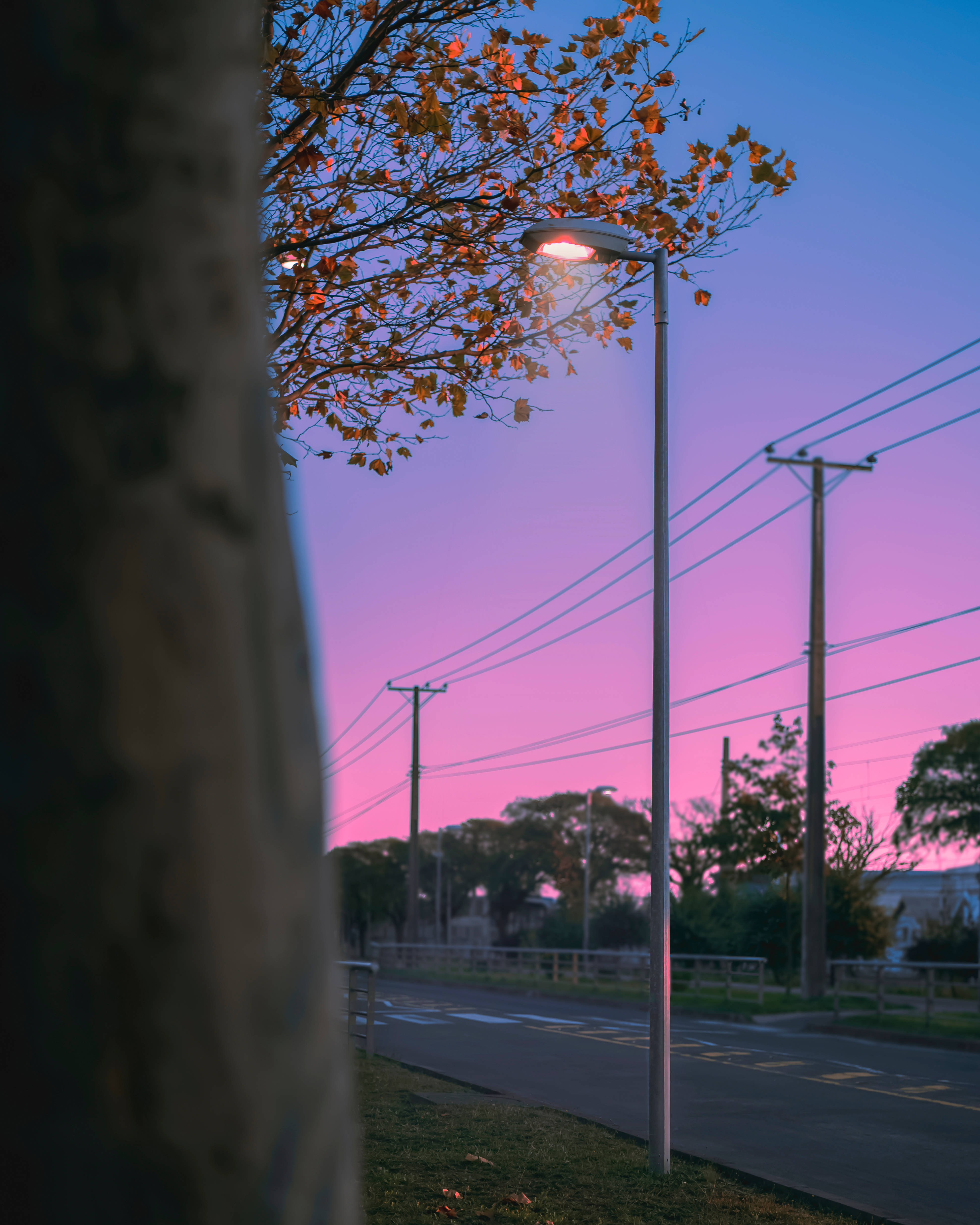 Mapang-akit na Banayad na Lila na Aesthetic na Langit Wallpaper