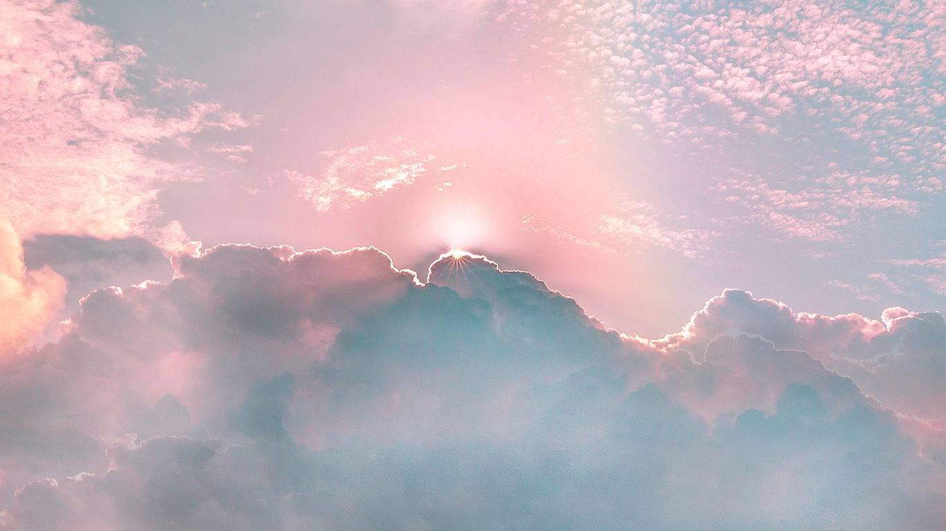 Mapulang Araw sa Likod ng mga Ulap Wallpaper