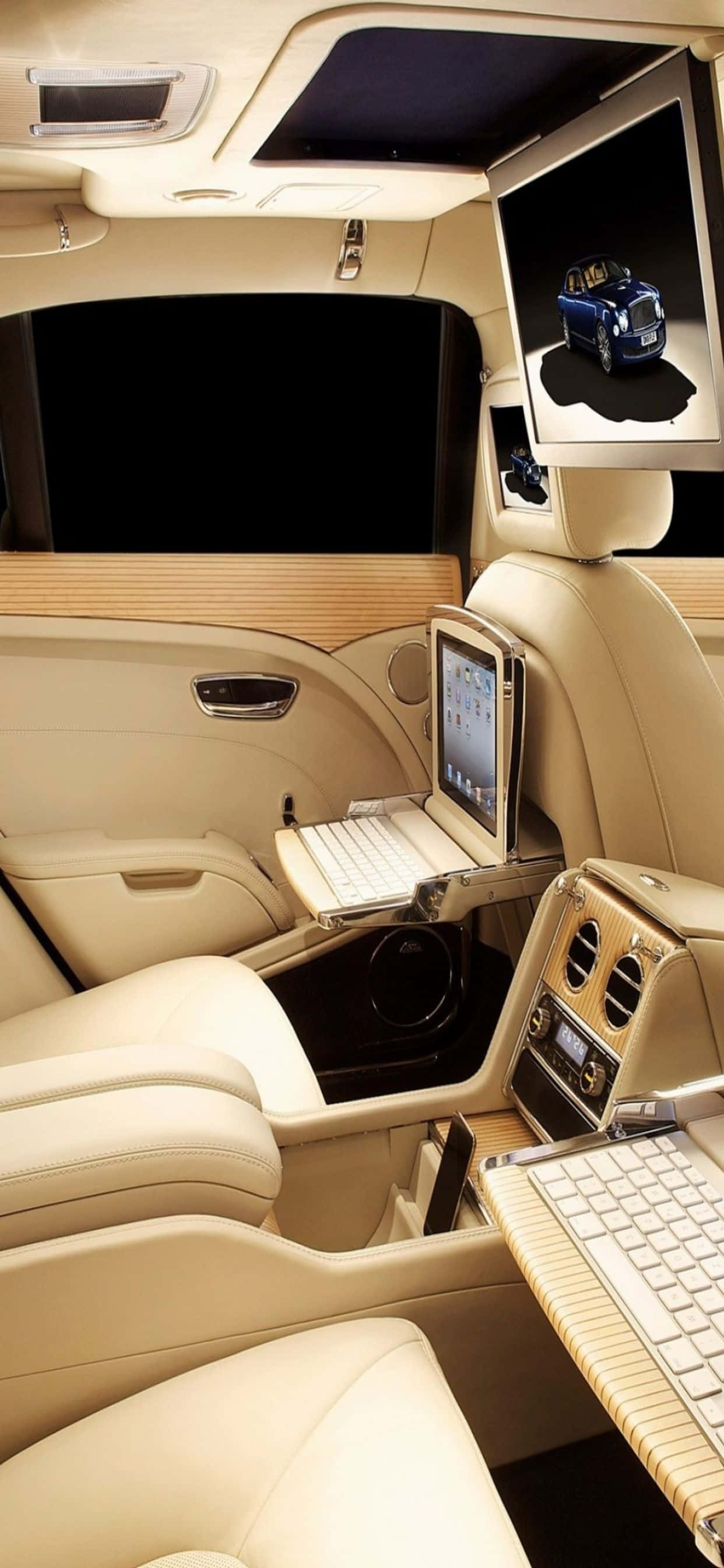 Maranasan ang Luho sa iPhone Xs Max at Bentley Wallpaper