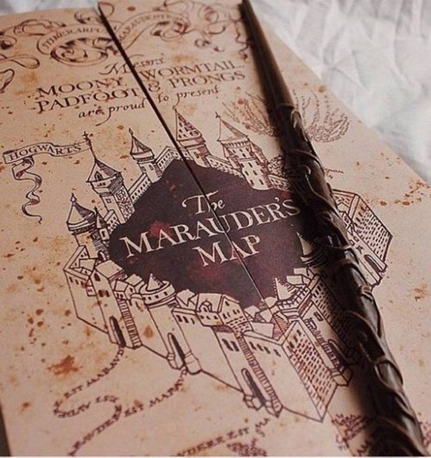 Marauder's Map na May Wand na Estetikang HP Wallpaper
