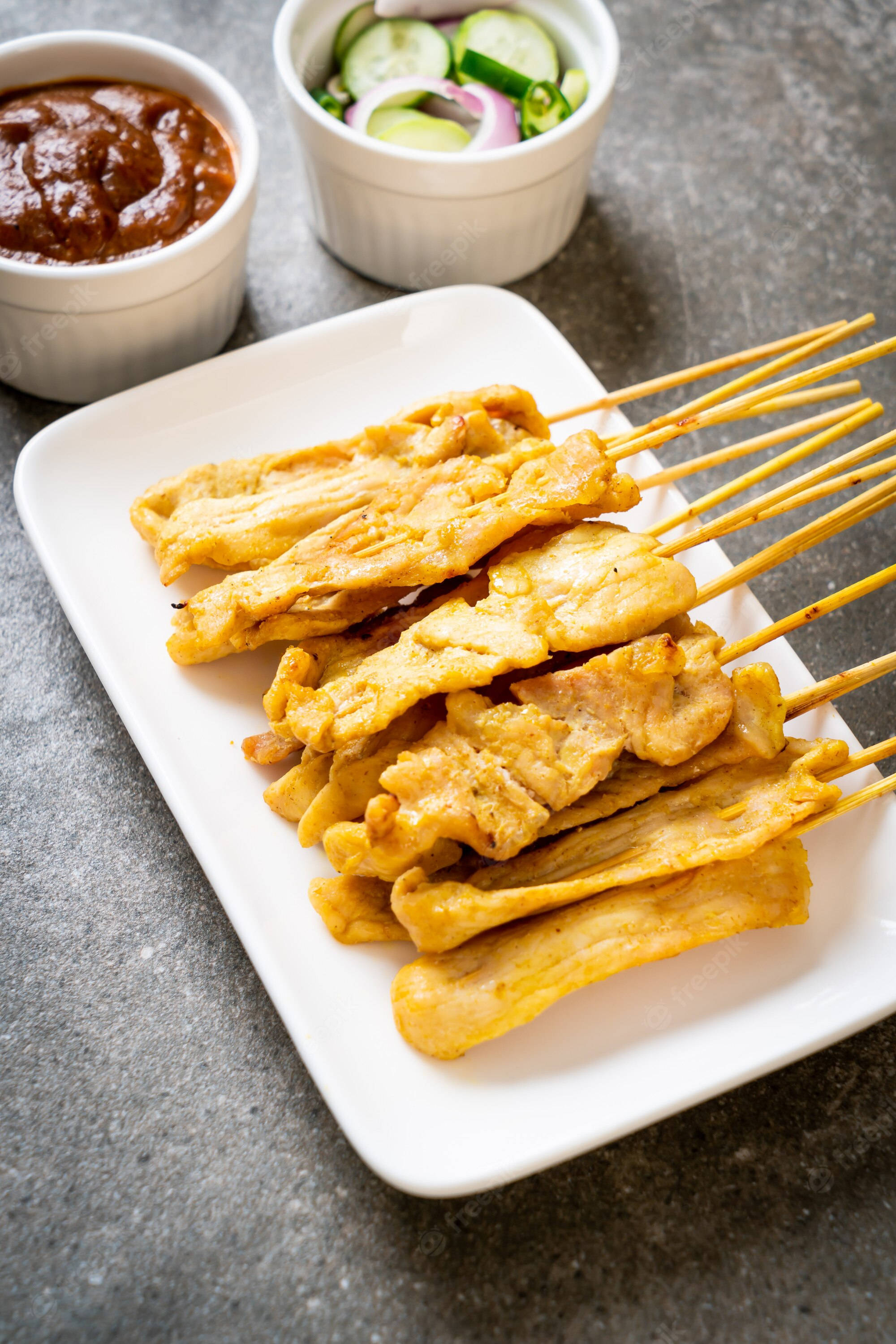 Masarap na Chicken Satay - Isang Lasa ng Timog-Silangang Asya Wallpaper