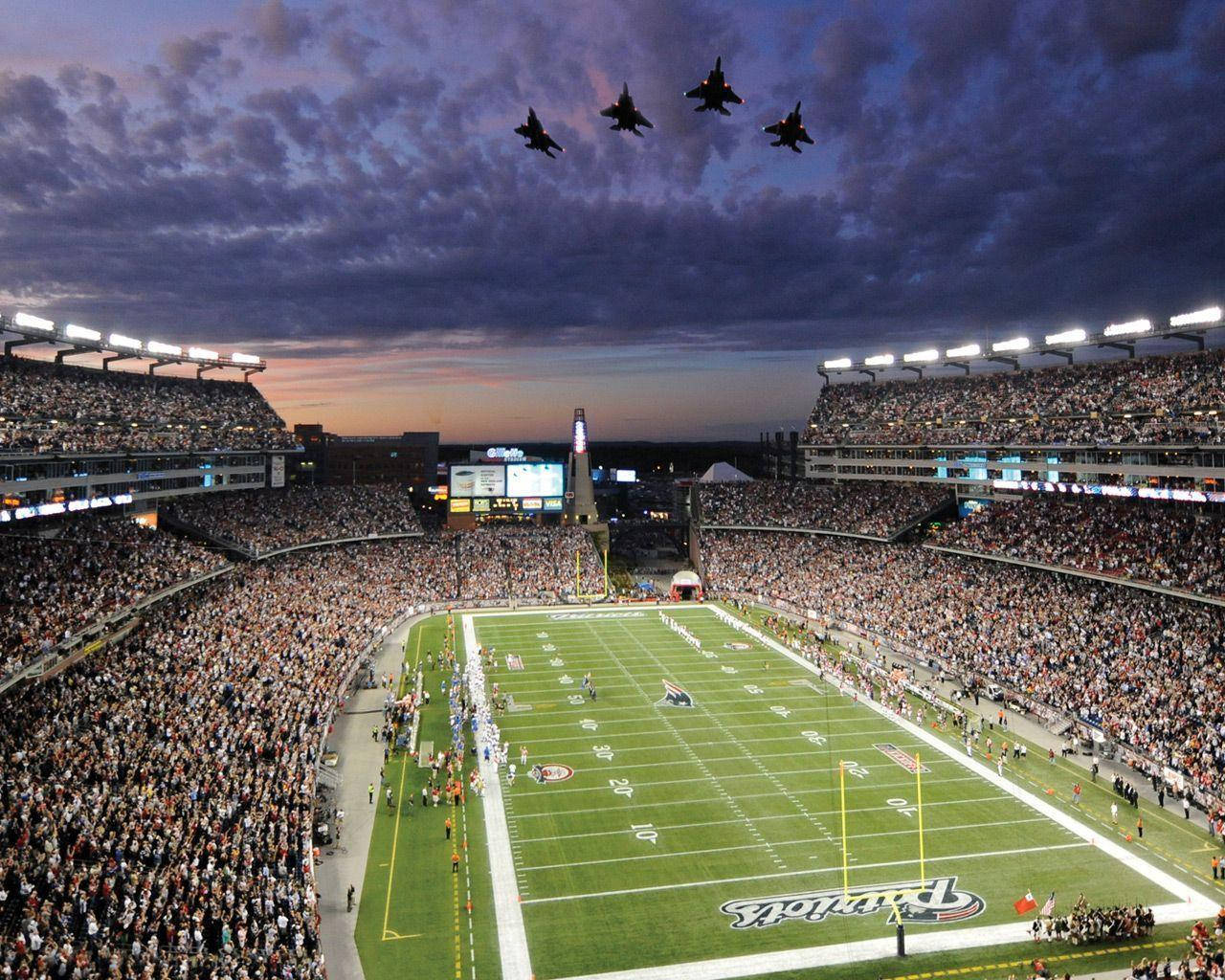 Masikip na NFL Football Stadium Wallpaper