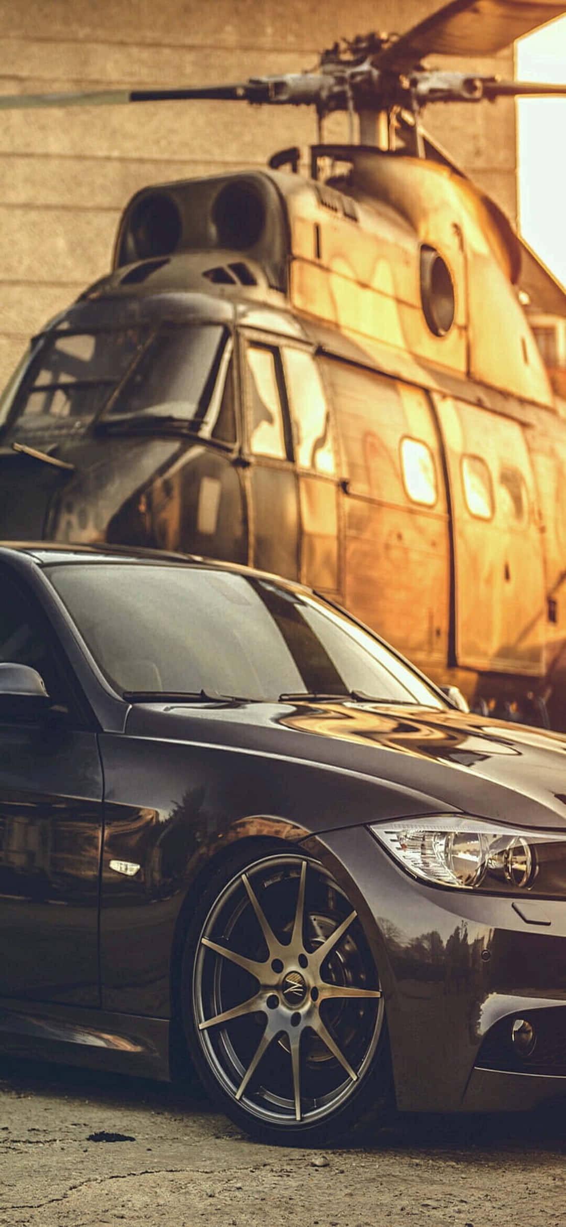 Masiyahan sa isang magandang tanawin mula sa isang iPhone Xs Helikopter Wallpaper