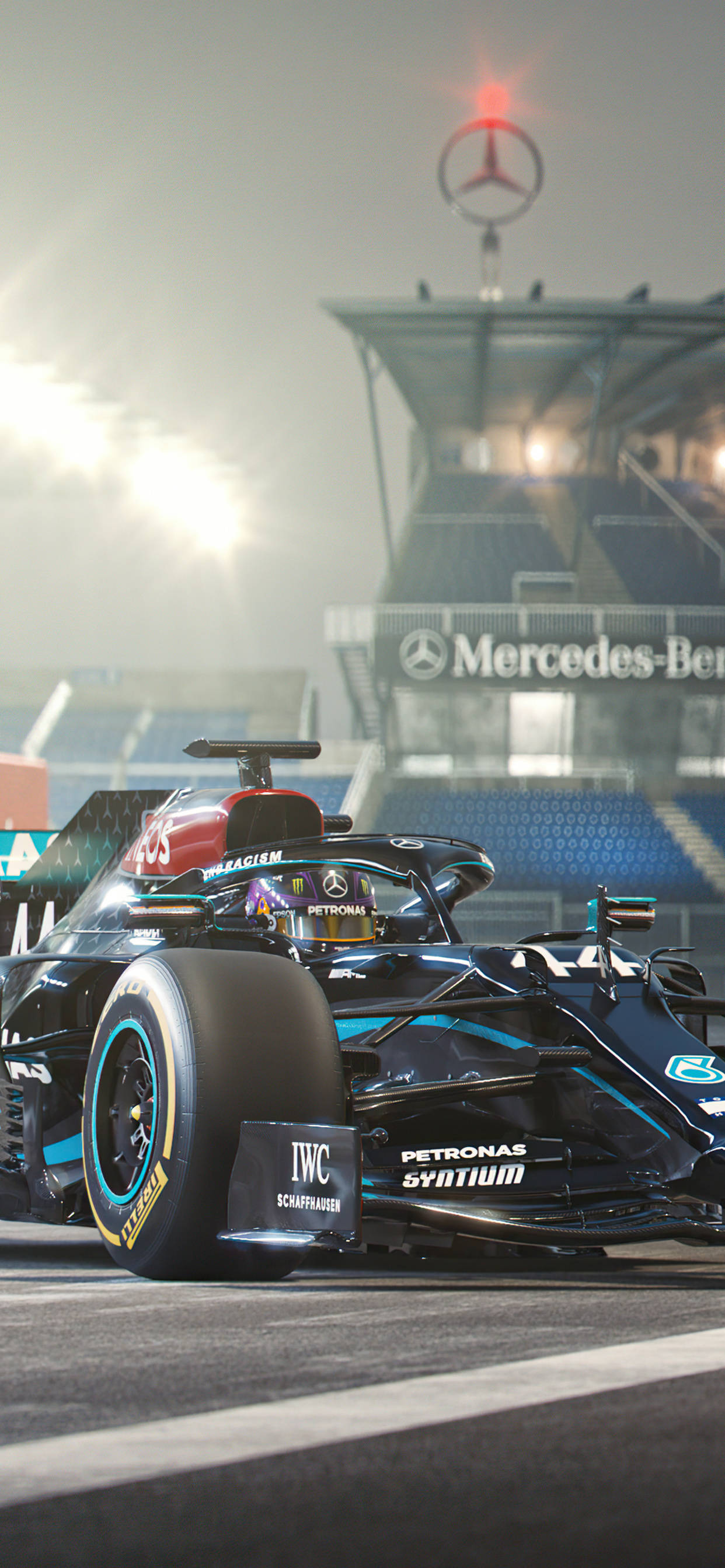 Mercedes F1 iPhone Karera Kotse na Nakahilid Wallpaper