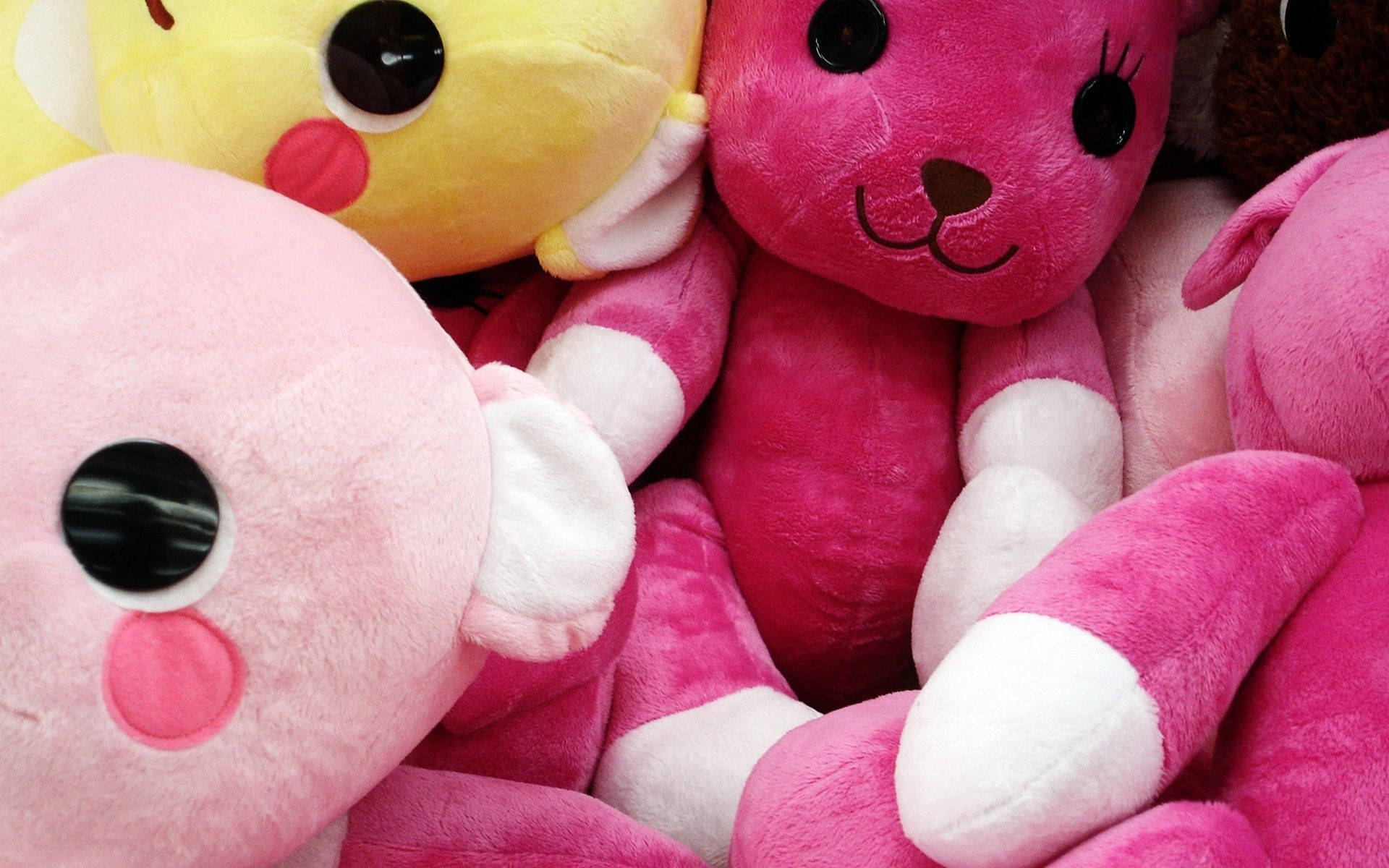 Mga Cute Love Plushie Toys Wallpaper
