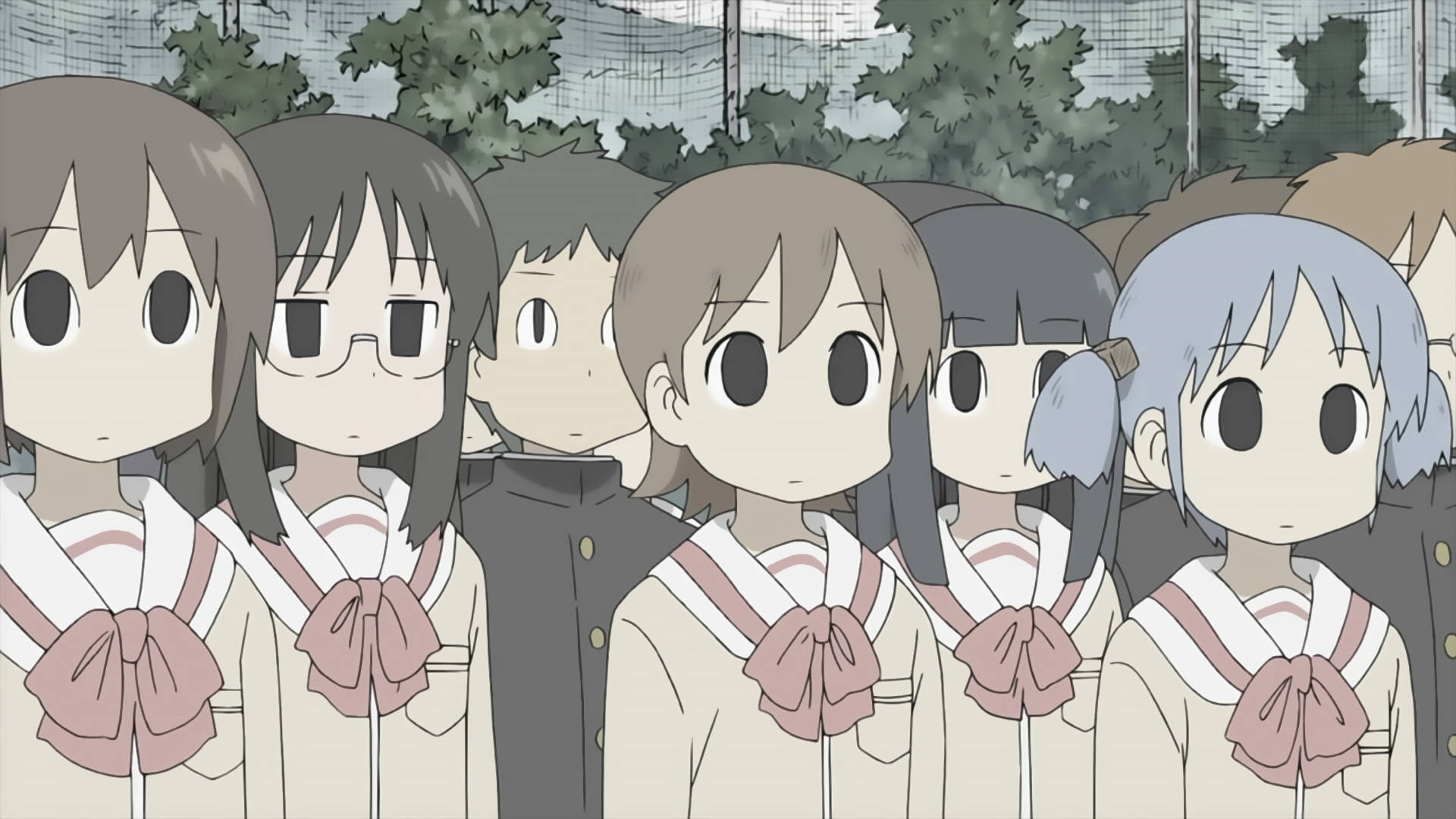 Mga Estudyante ng Nichijou na May Mapuput na Kulay Wallpaper