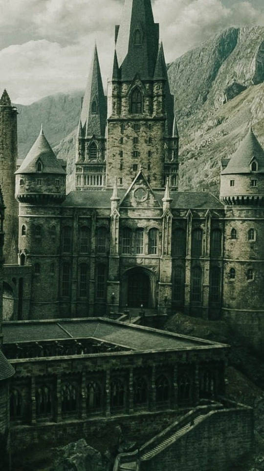 Mga Kilalang Tore ng Hogwarts HP Aesthetic Wallpaper
