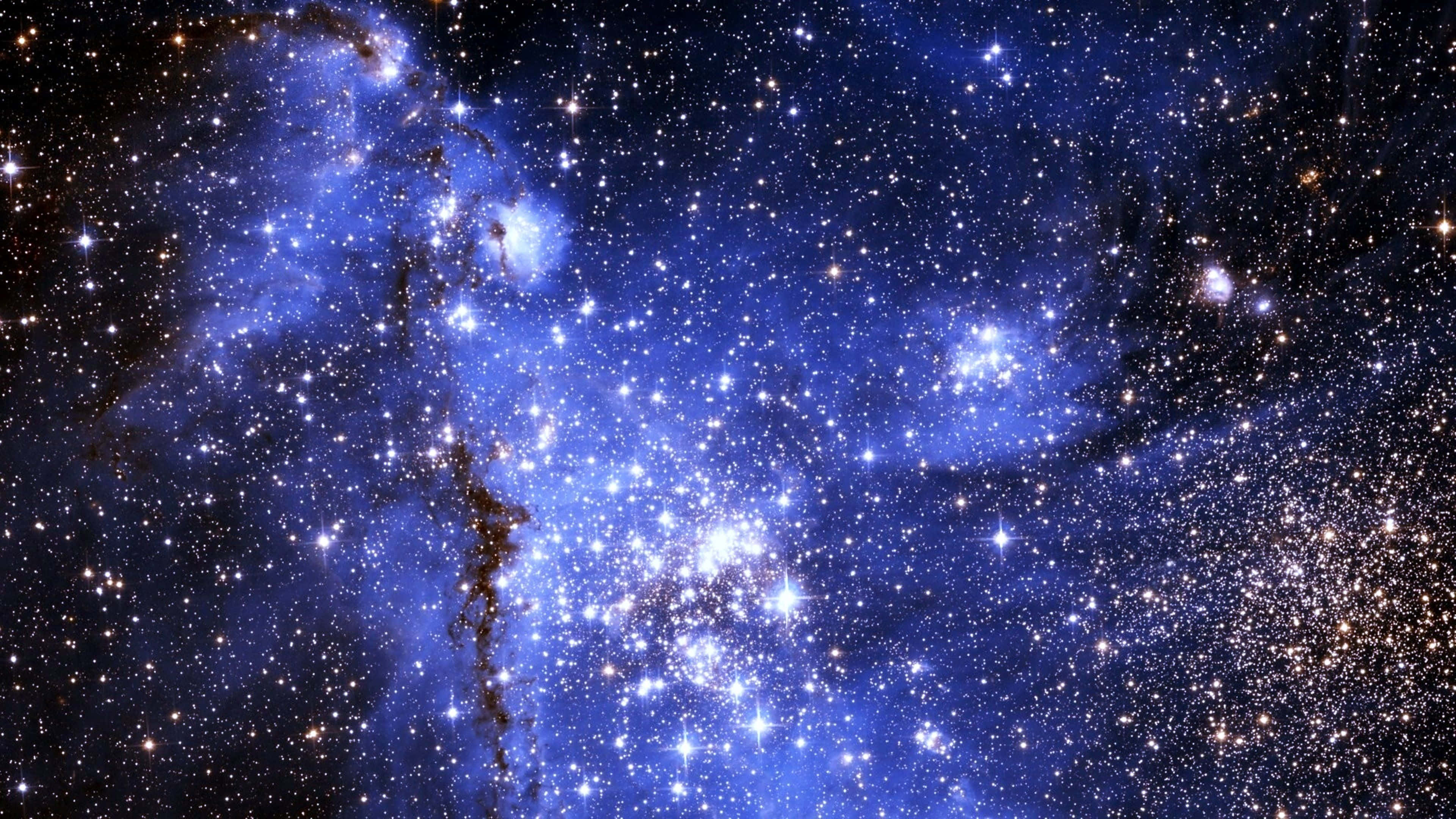 Mga Kumpol ng Bituin sa Kalawakan Wallpaper
