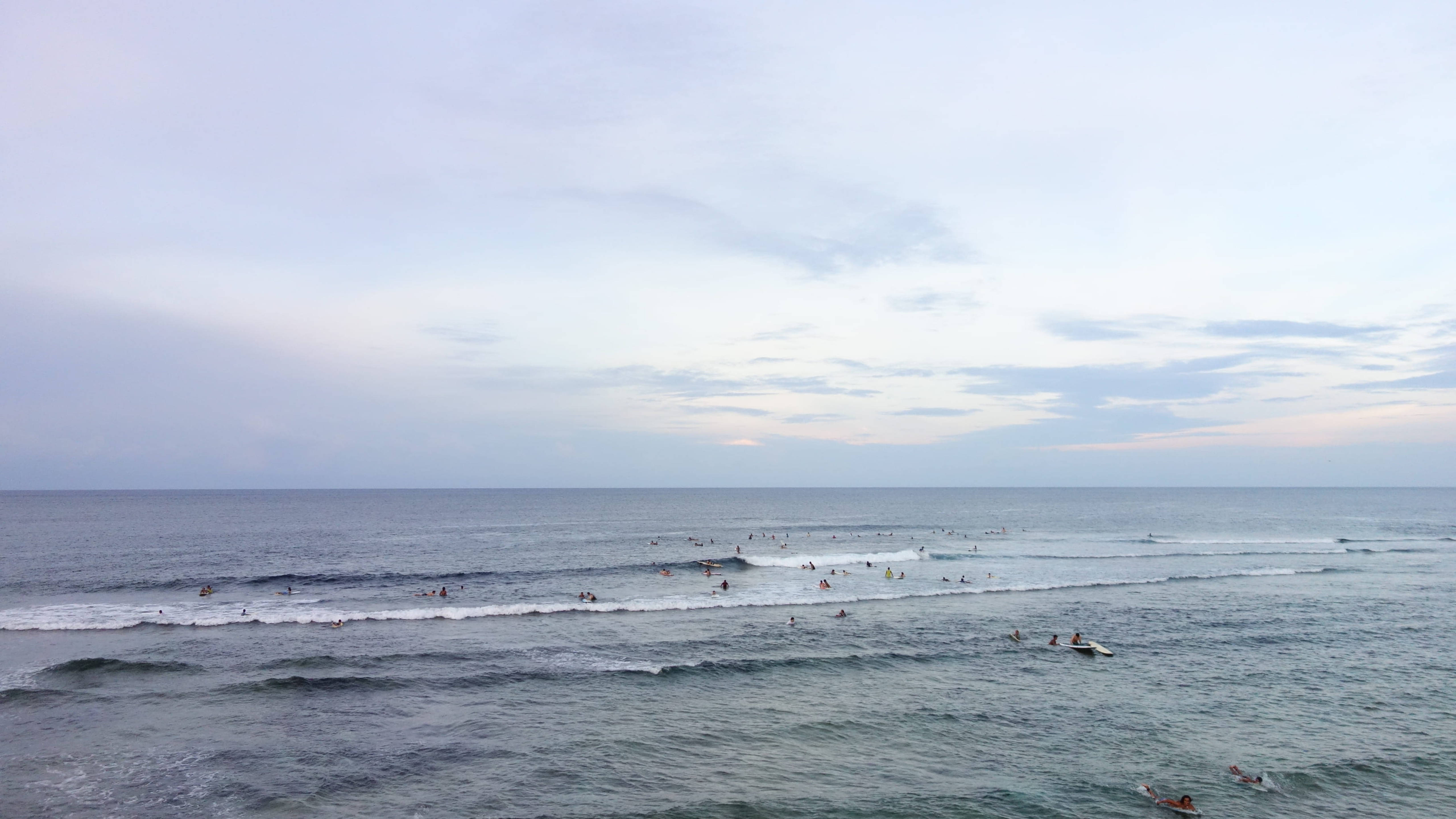 Mga Manunubo sa Isla ng Siargao Wallpaper