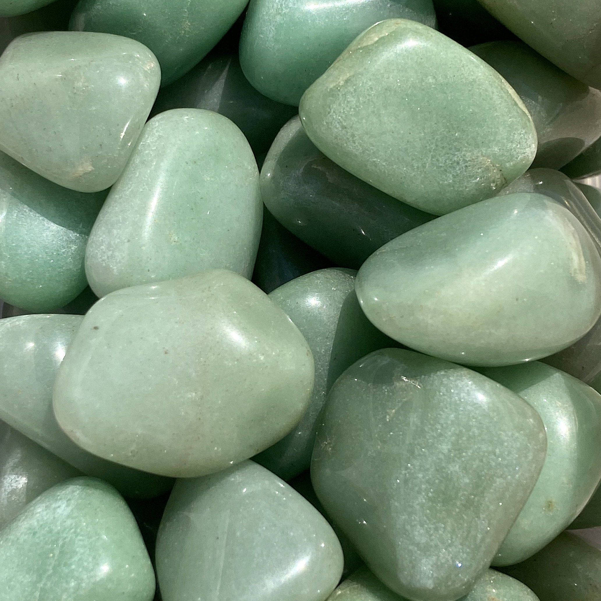 Mga Sage Green na Aesthetic na Bato Wallpaper