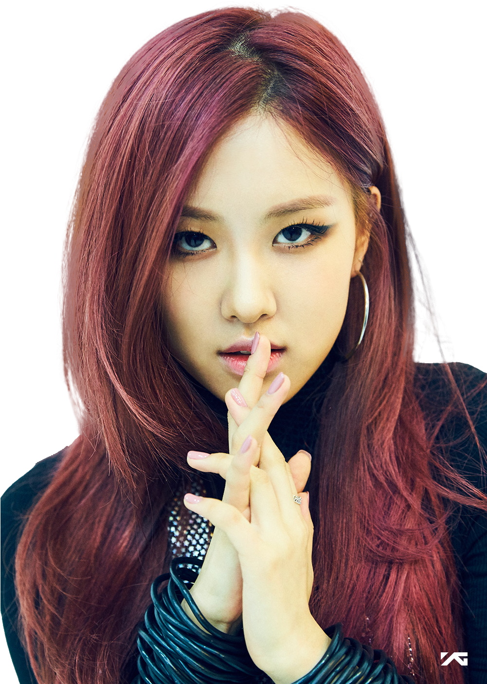 Misteryosong Pigura na May Pulang Buhok Wallpaper