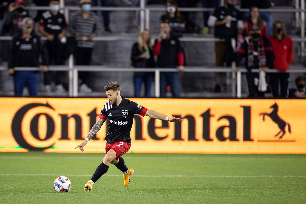 MLS DC United Paul Arriola Larong Sipa sa Field Wallpaper