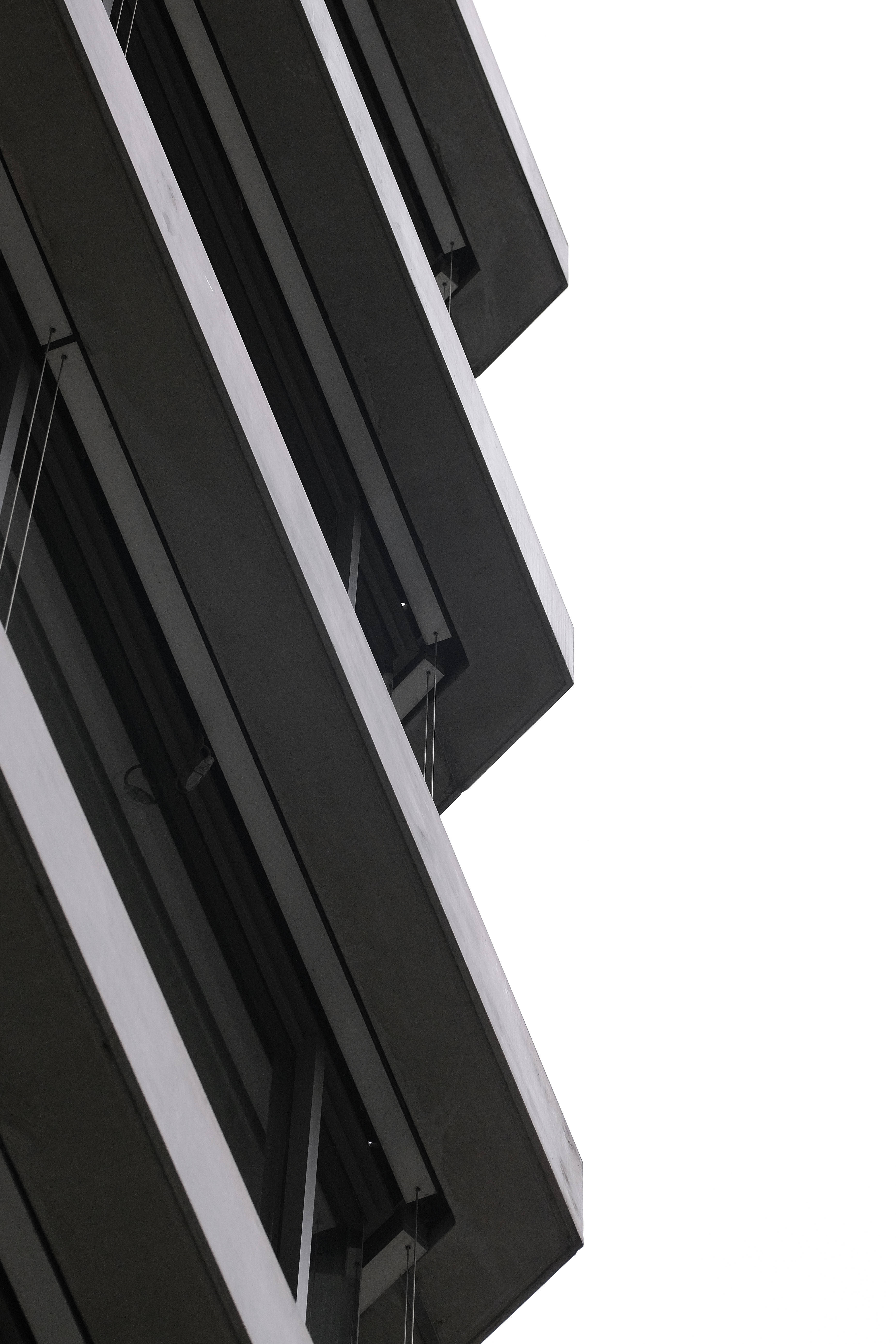 Modernong Façade Madilim 4K Wallpaper