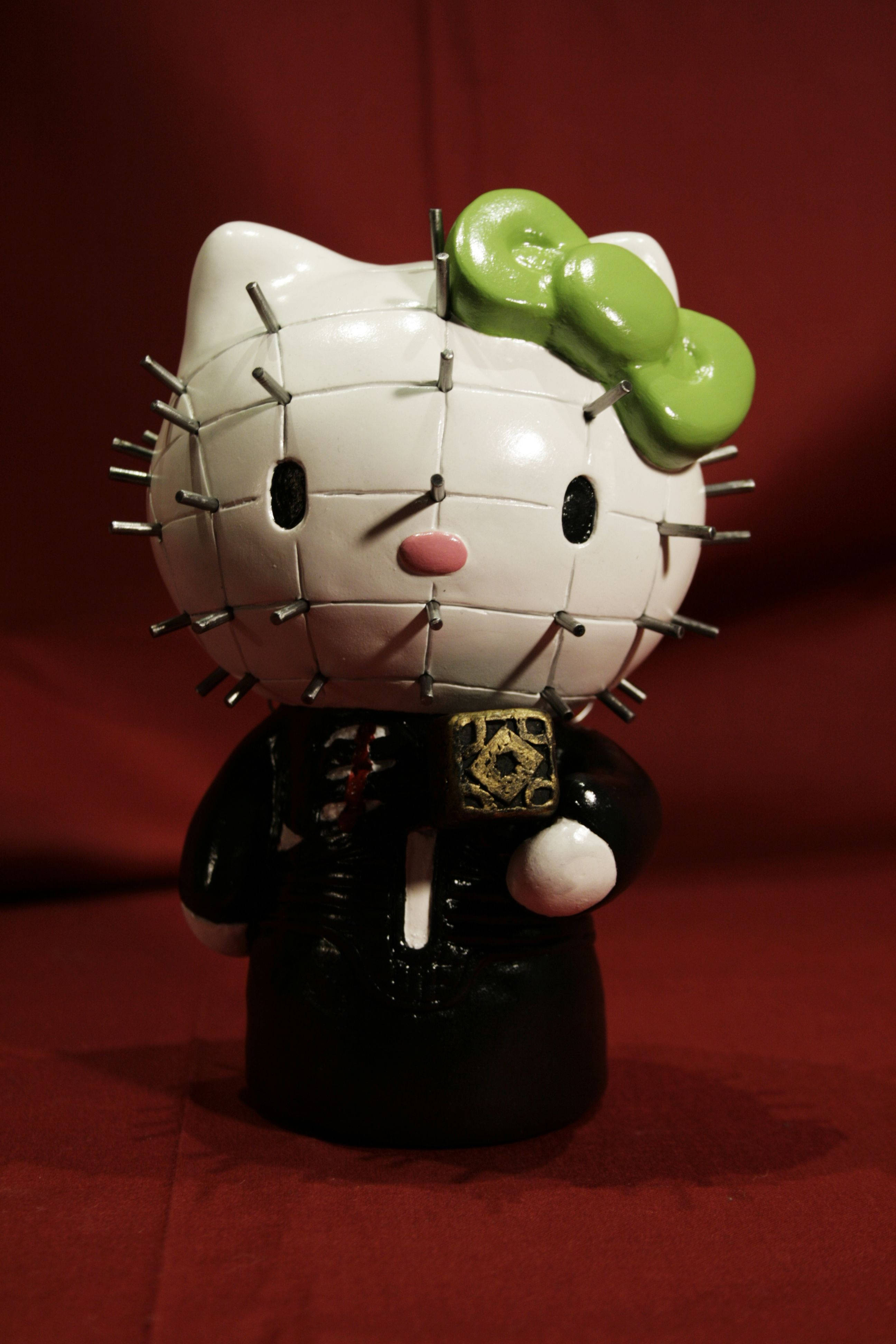 Mukha na may Tulis na Hello Kitty Halloween Wallpaper