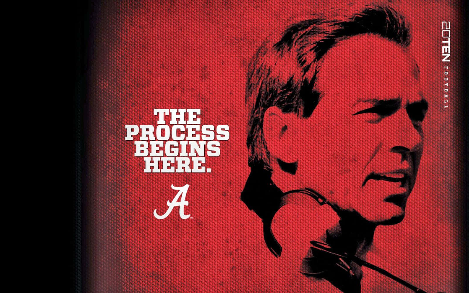 Muling Pagtuktok sa Kahusayan: Alabama Football Wallpaper