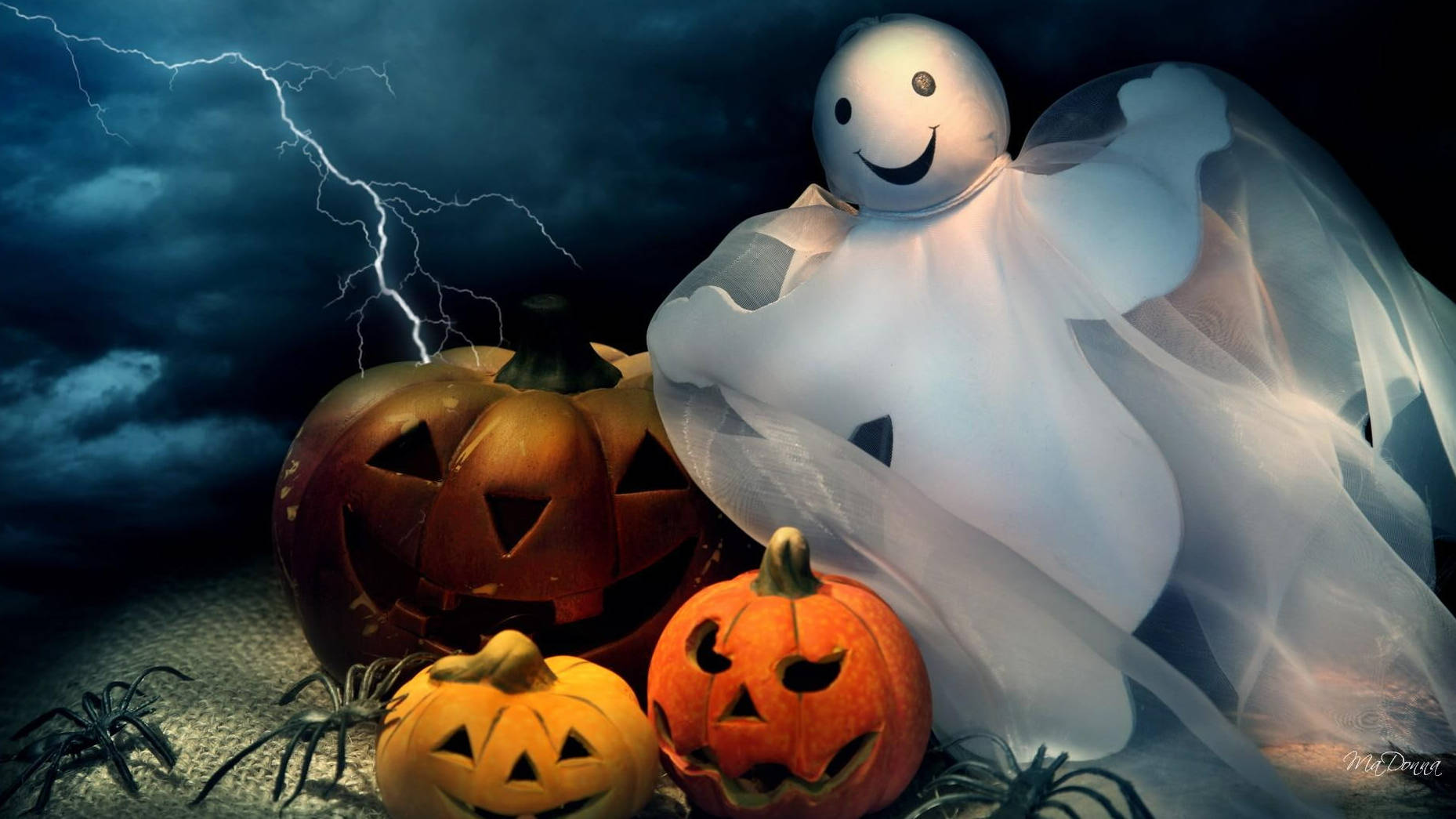 Multo na Puti para sa Halloween Wallpaper