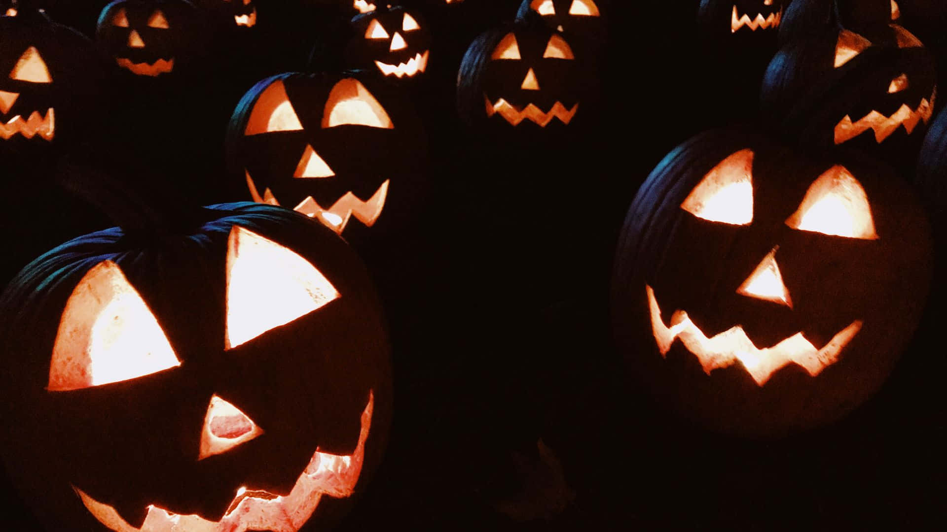 Nakakatakot na Background ng Halloween Wallpaper