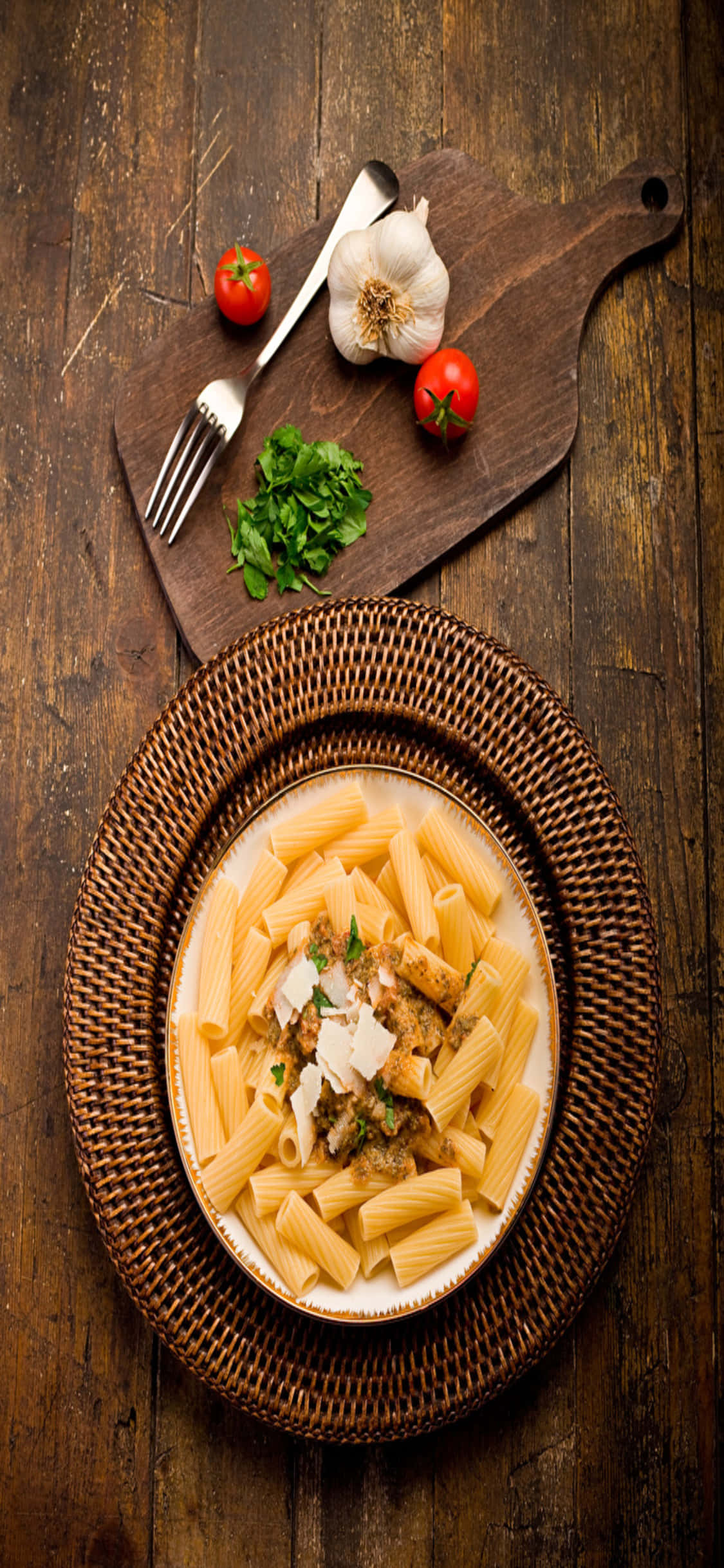 Nakatutuwang Pasta Display sa iPhone X Screen Wallpaper