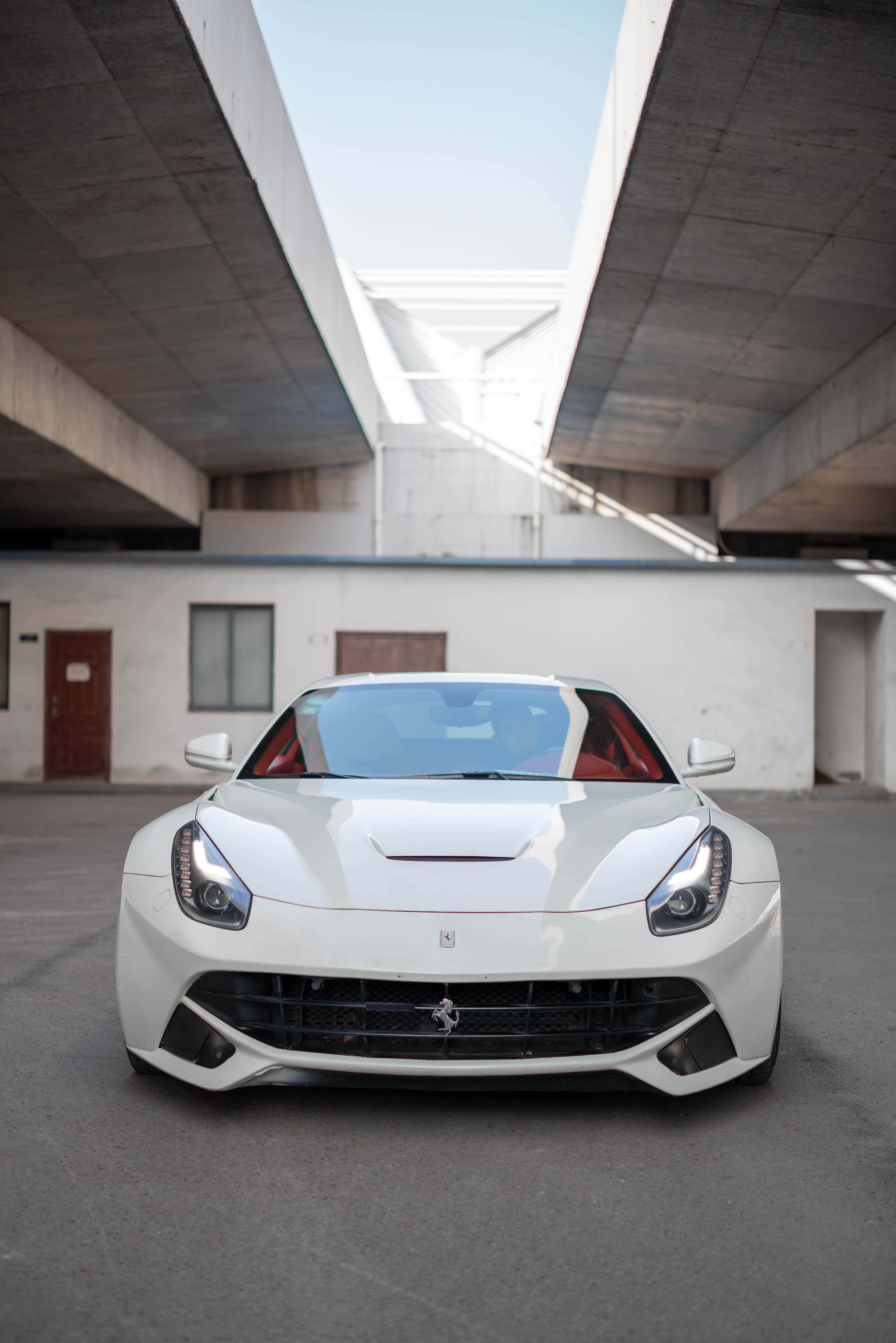 Napakagandang Kapangyarihan ng Ferrari Wallpaper