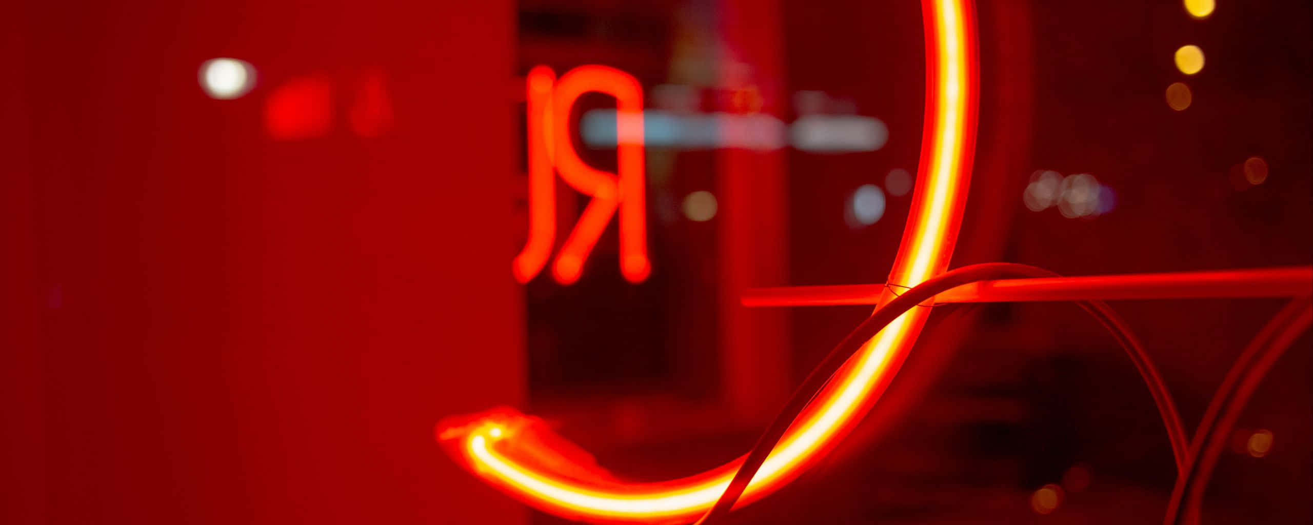 Neon Light Sa Salamin na Paderang Pula Ultra Wide HD Wallpaper