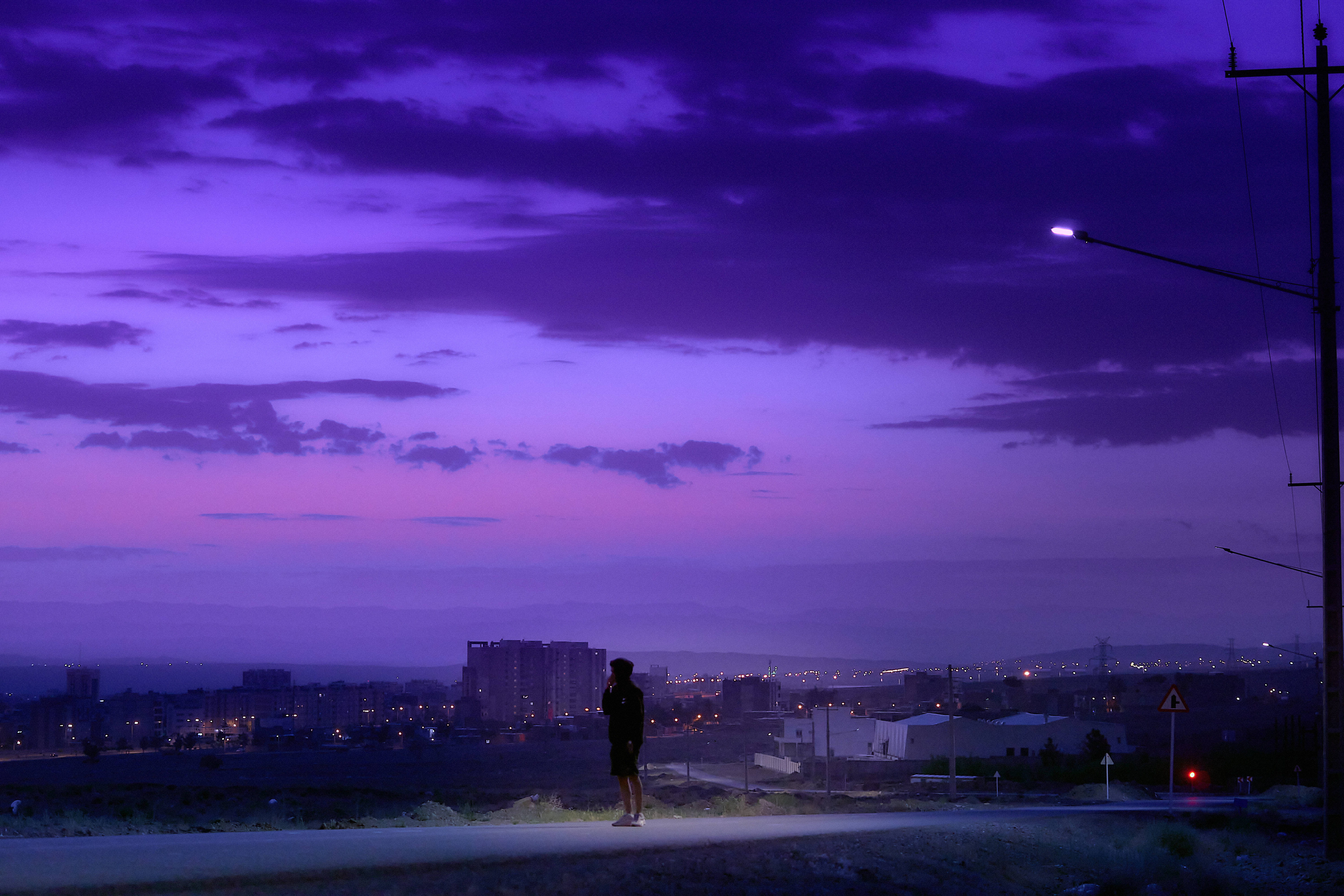 Neon Purple Aesthetic Ng Kalangitan Sa Gabi Wallpaper
