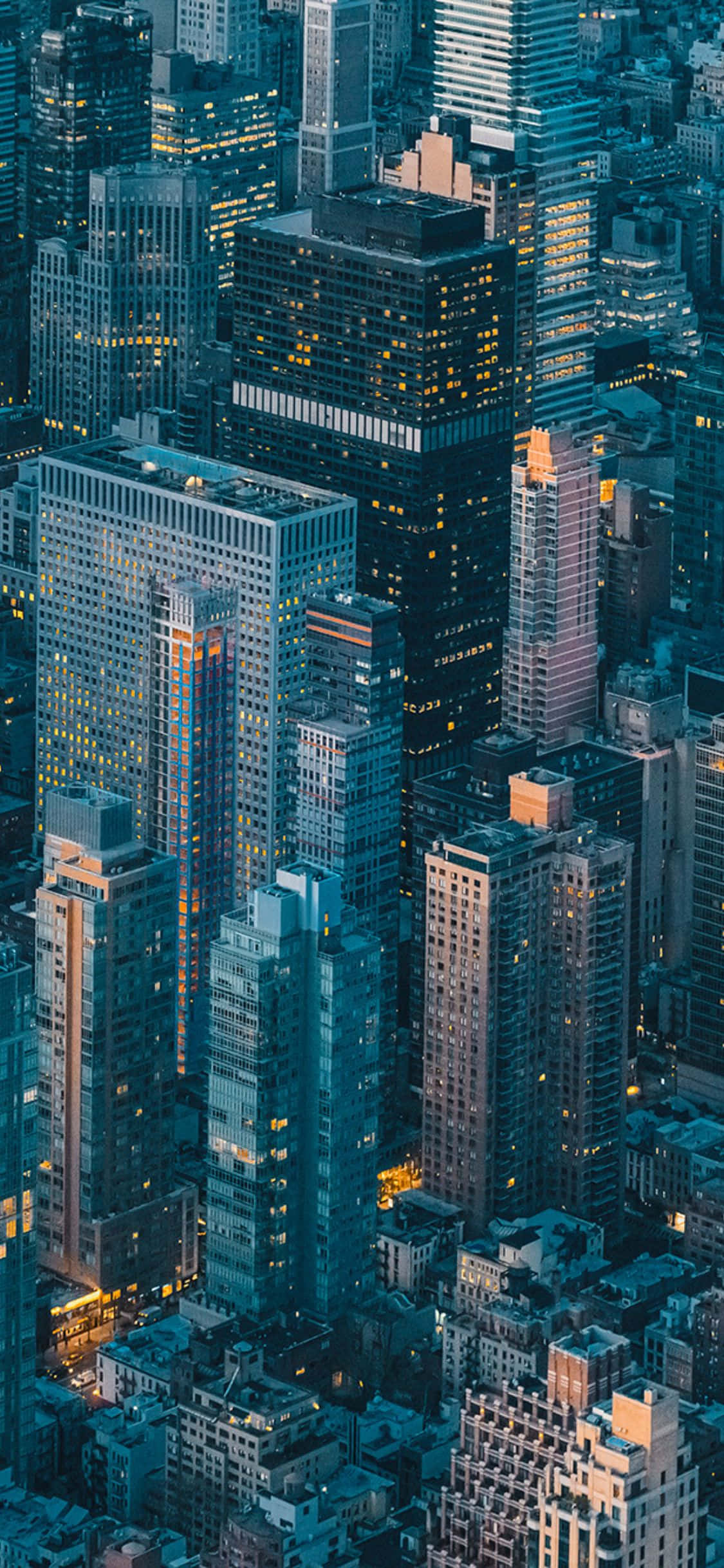 Paggalugad sa mga tanawin ng New York sa ibabaw ng Empire State Building gamit ang bagong iPhone X Wallpaper