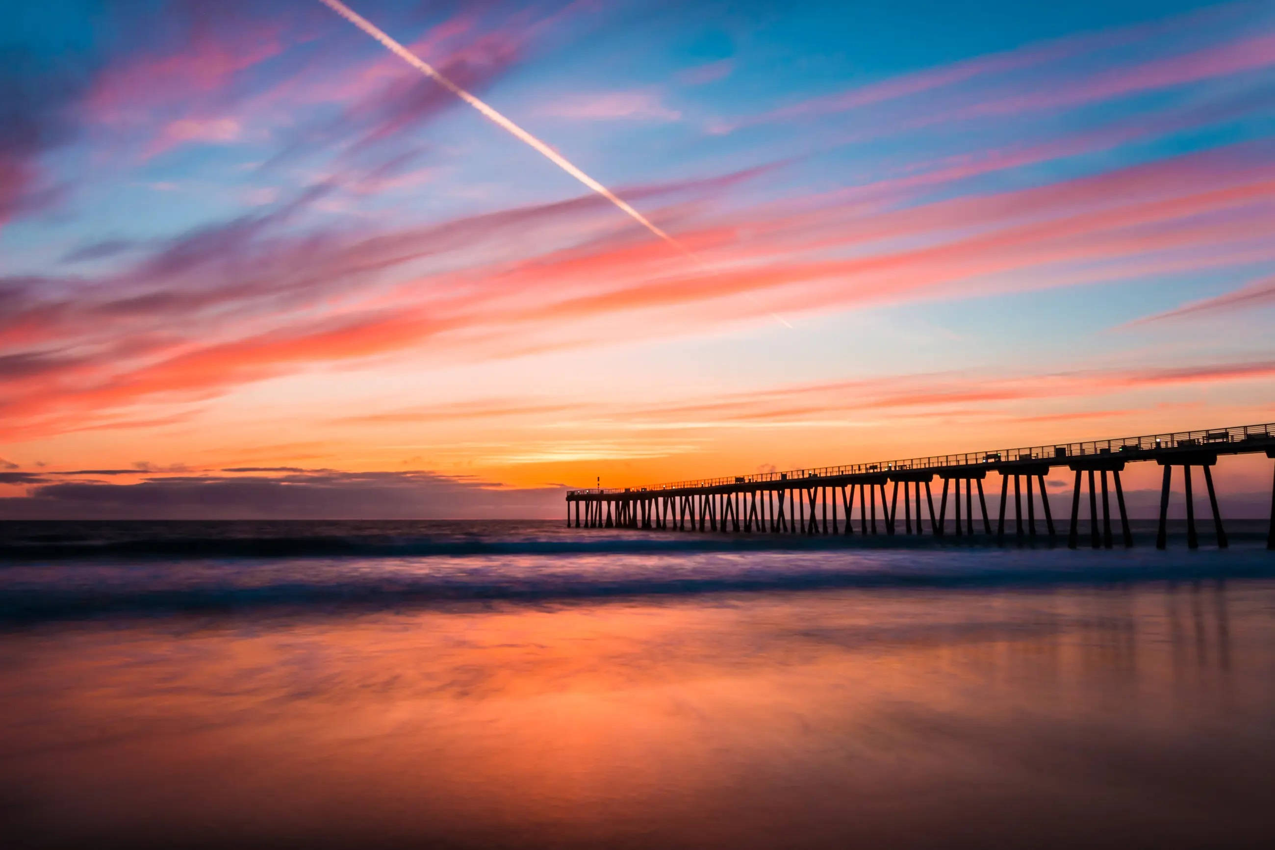 Paglubog ng Araw sa Hermosa Pier Los Angeles Wallpaper