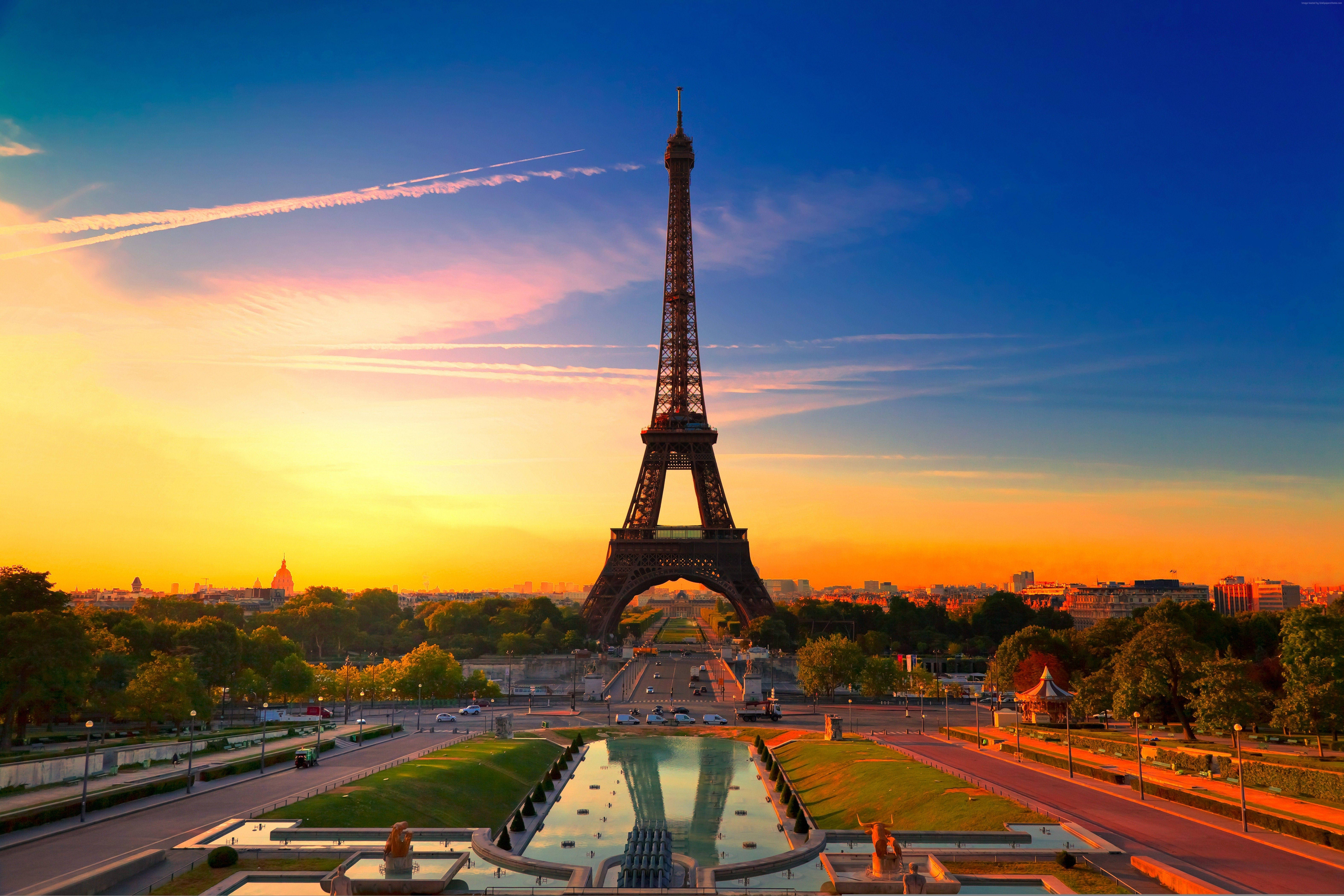 Paglubog ng Araw sa Eiffel Tower ng Paris Wallpaper