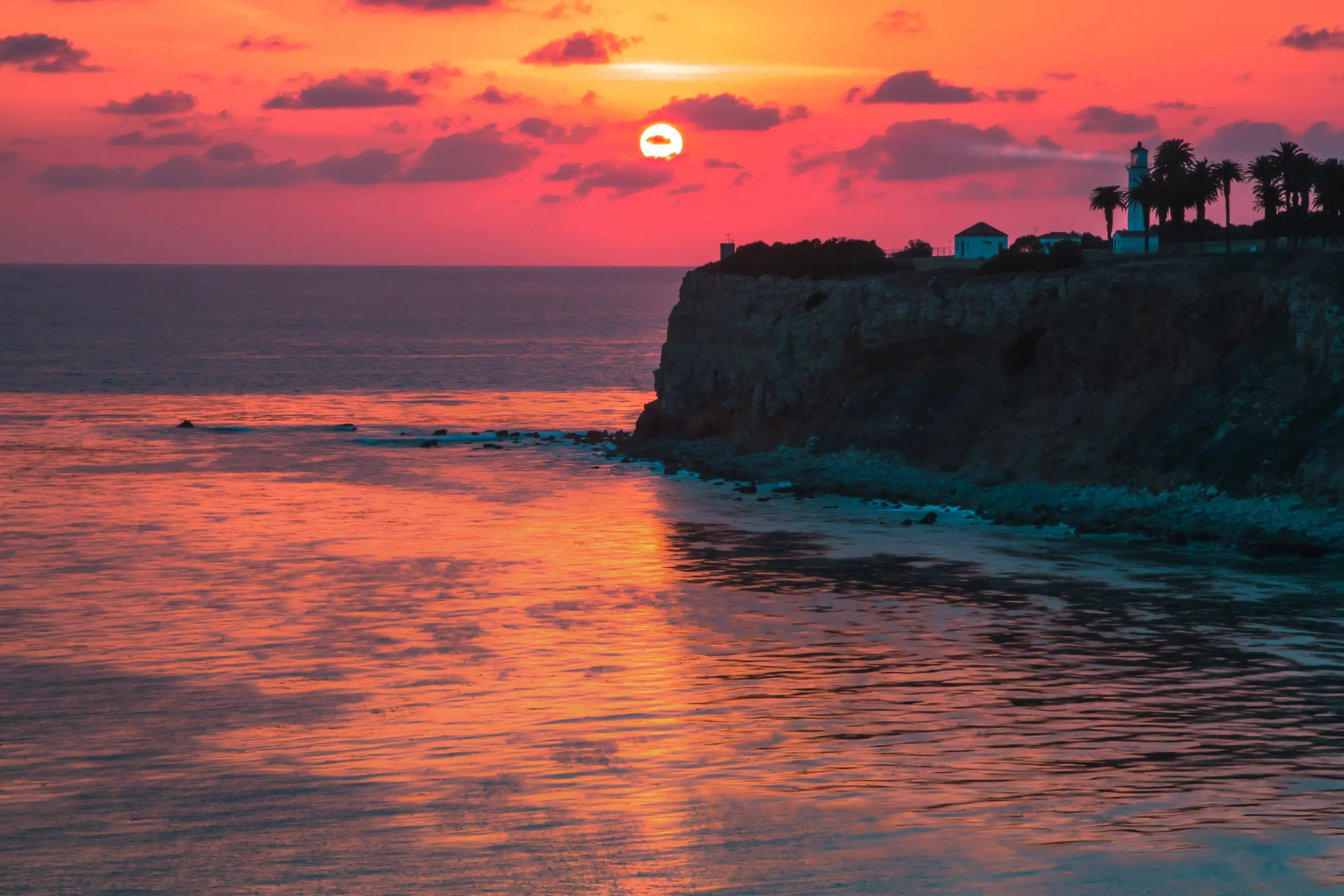 Paglubog ng Araw sa Terranea Bluff Los Angeles Wallpaper