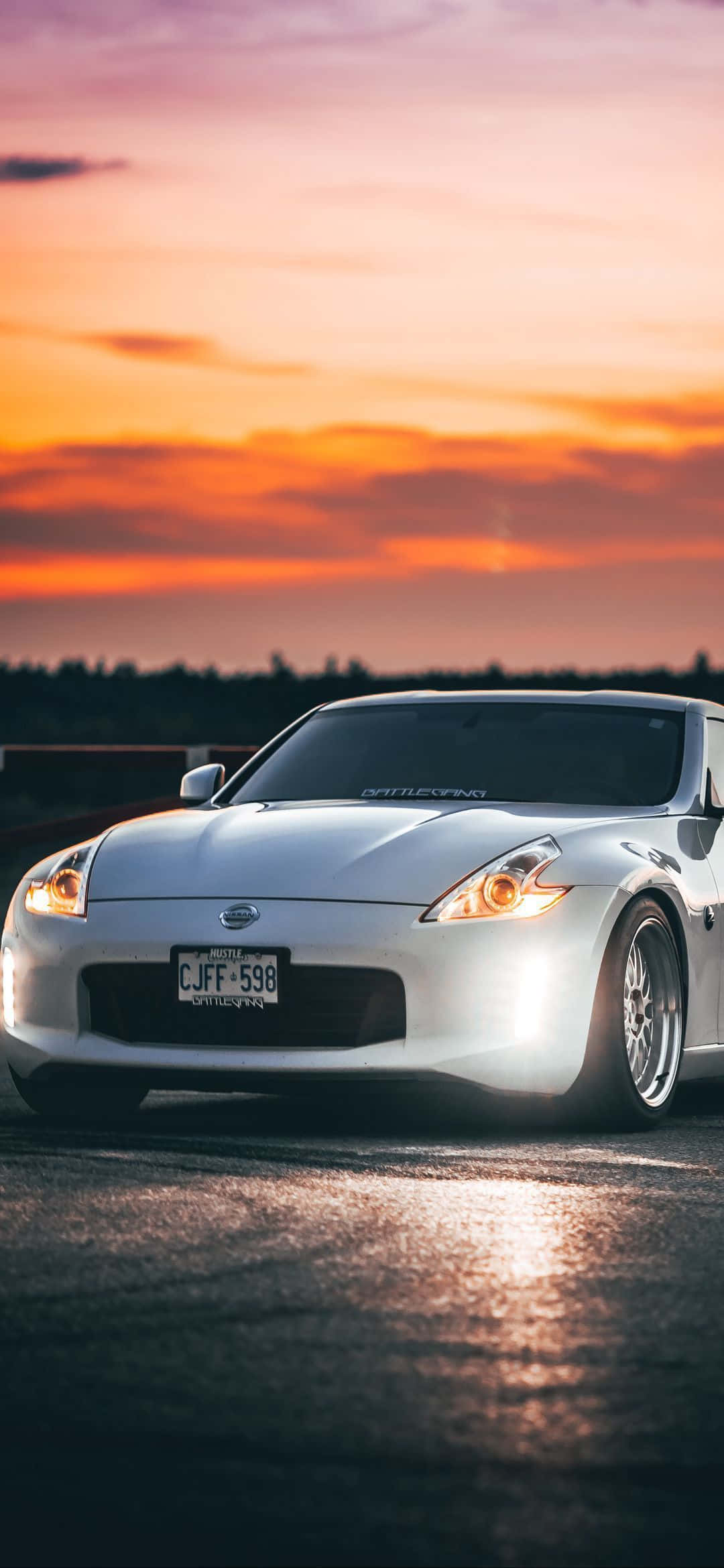 Pagmamaneho sa Estilo - Nissan 350Z sa isang iPhone Wallpaper