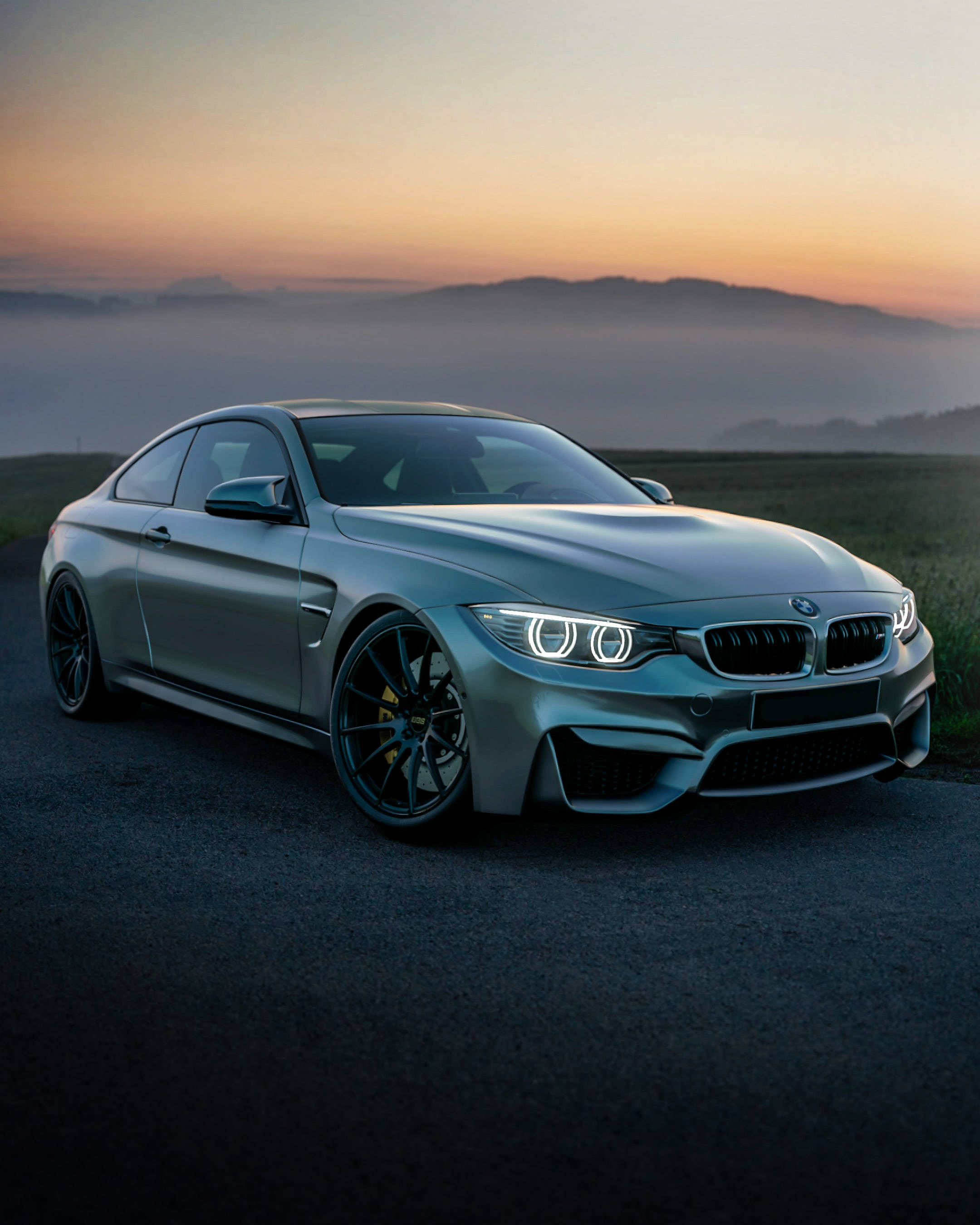 Pakiramdam na Makapangyarihan sa Bagong BMW F83 M4 Wallpaper