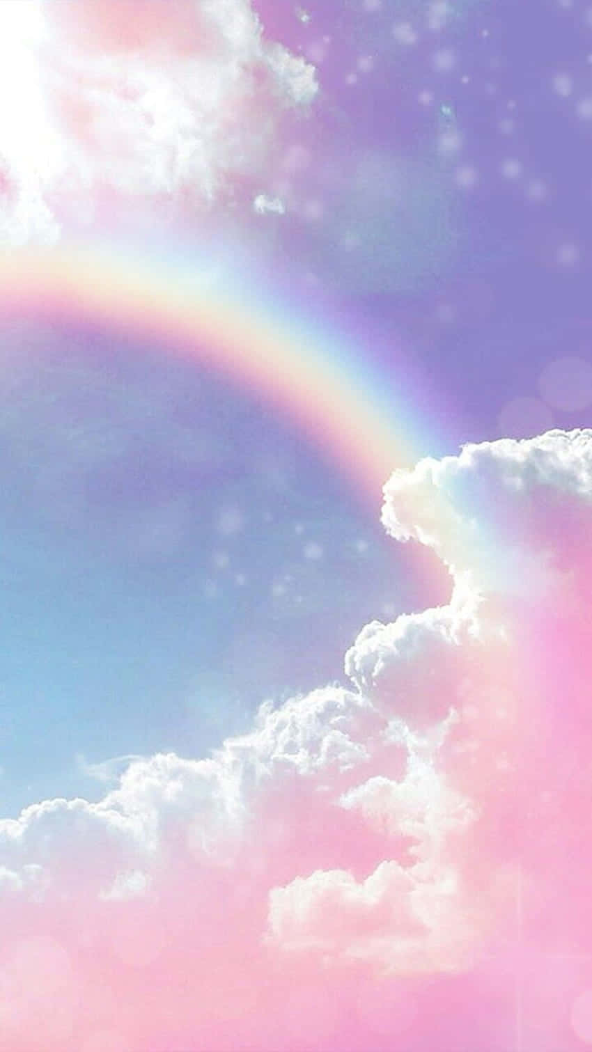 Perpektong Pagkakalagay ng mga Balahibo: Makulay at Aesthetic na Ulap sa Horizon Wallpaper