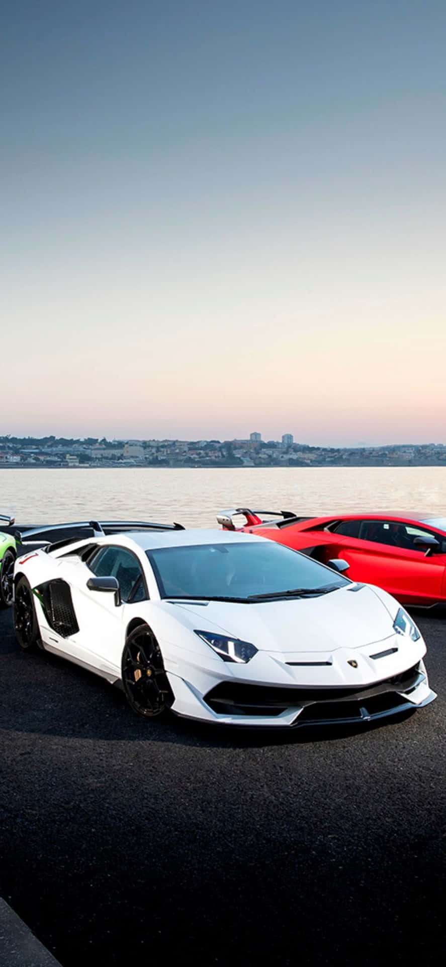 Power at Style - Pixel 3XL Lamborghini Wallpaper