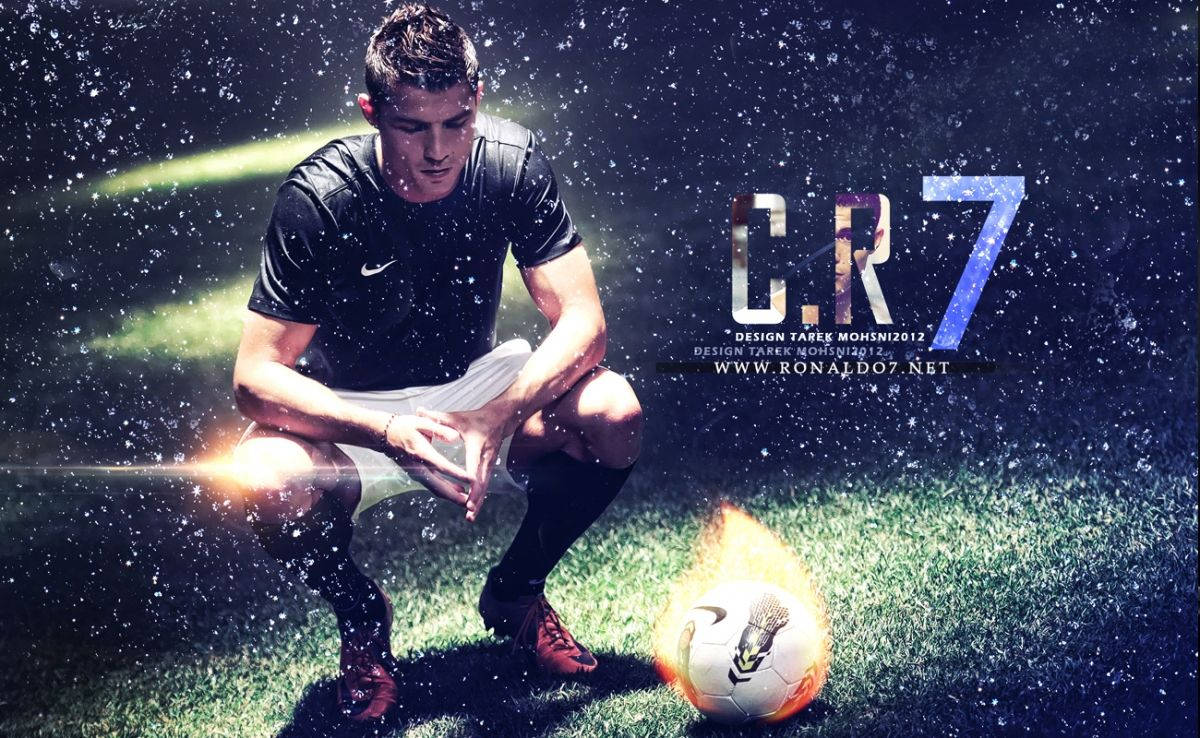 Propesyonal na Atleta na si Cristiano Ronaldo na Nakatuon sa Paghahanda Wallpaper