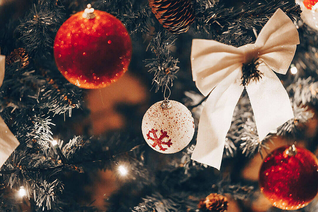 Pulang Pasko na Bola Wallpaper
