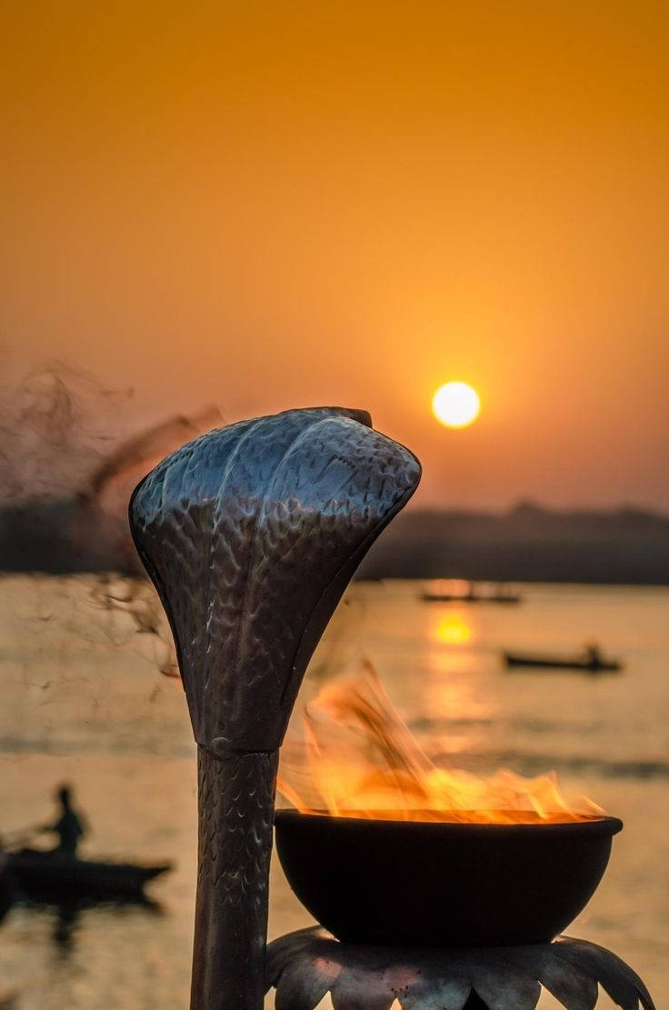 Rebulto ng Ujjain Mahakal na Cobra Wallpaper