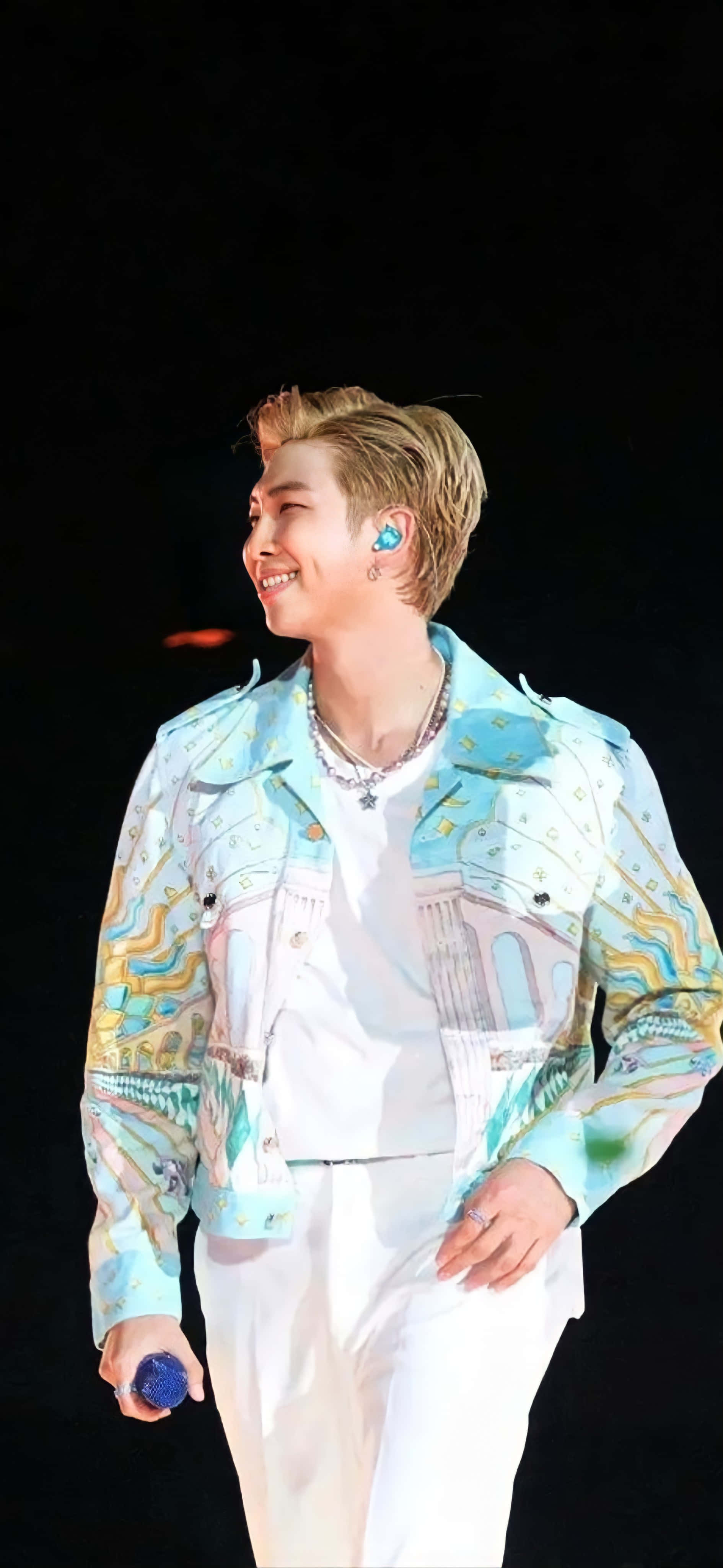 RM, ang lider ng South Korean boy band na BTS. Wallpaper