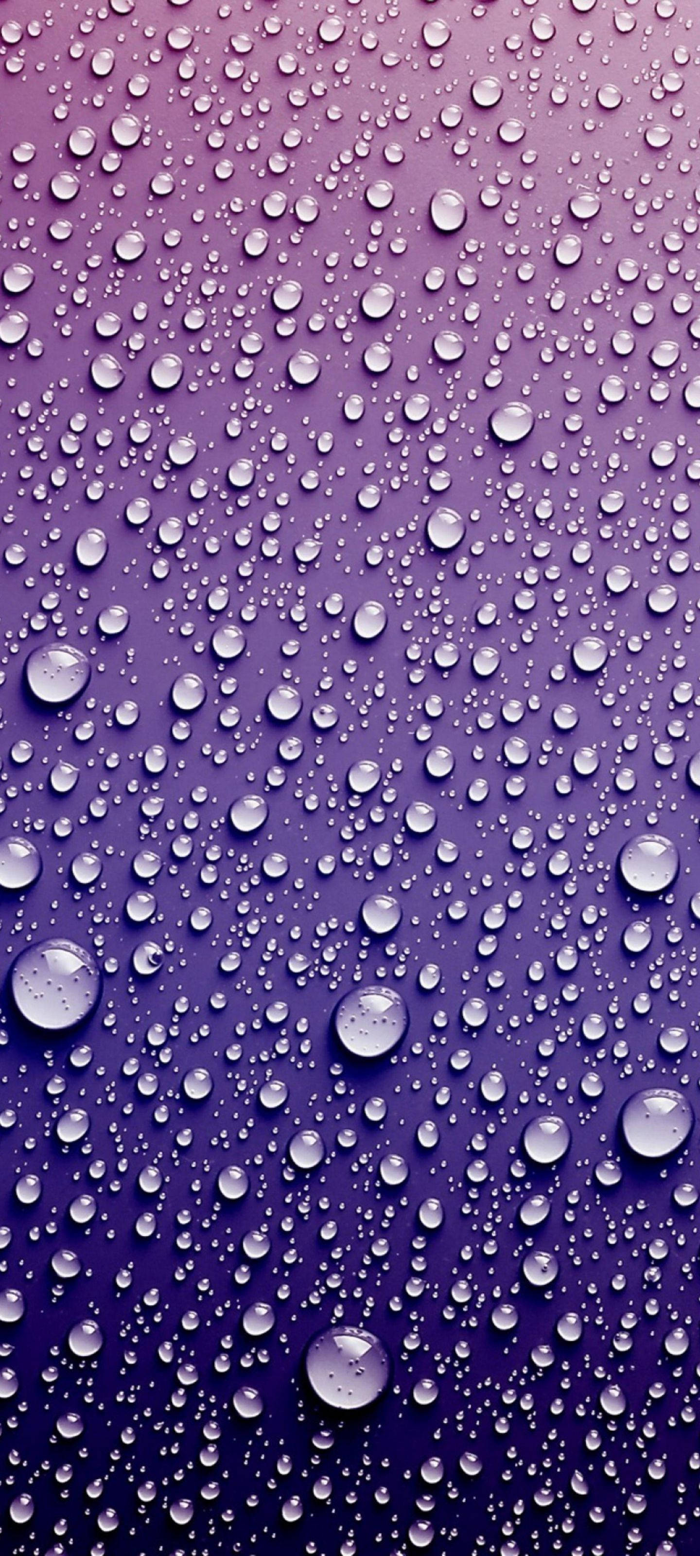 Samsung S21 Ultra na may Malambot na Violet na mga Patak Wallpaper