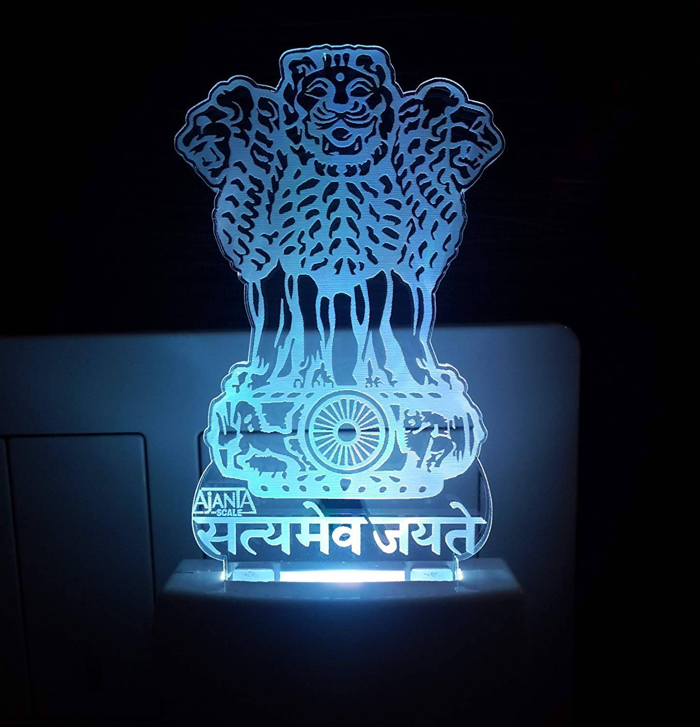 Satyamev Jayate Inukit na Acrylic Art Wallpaper