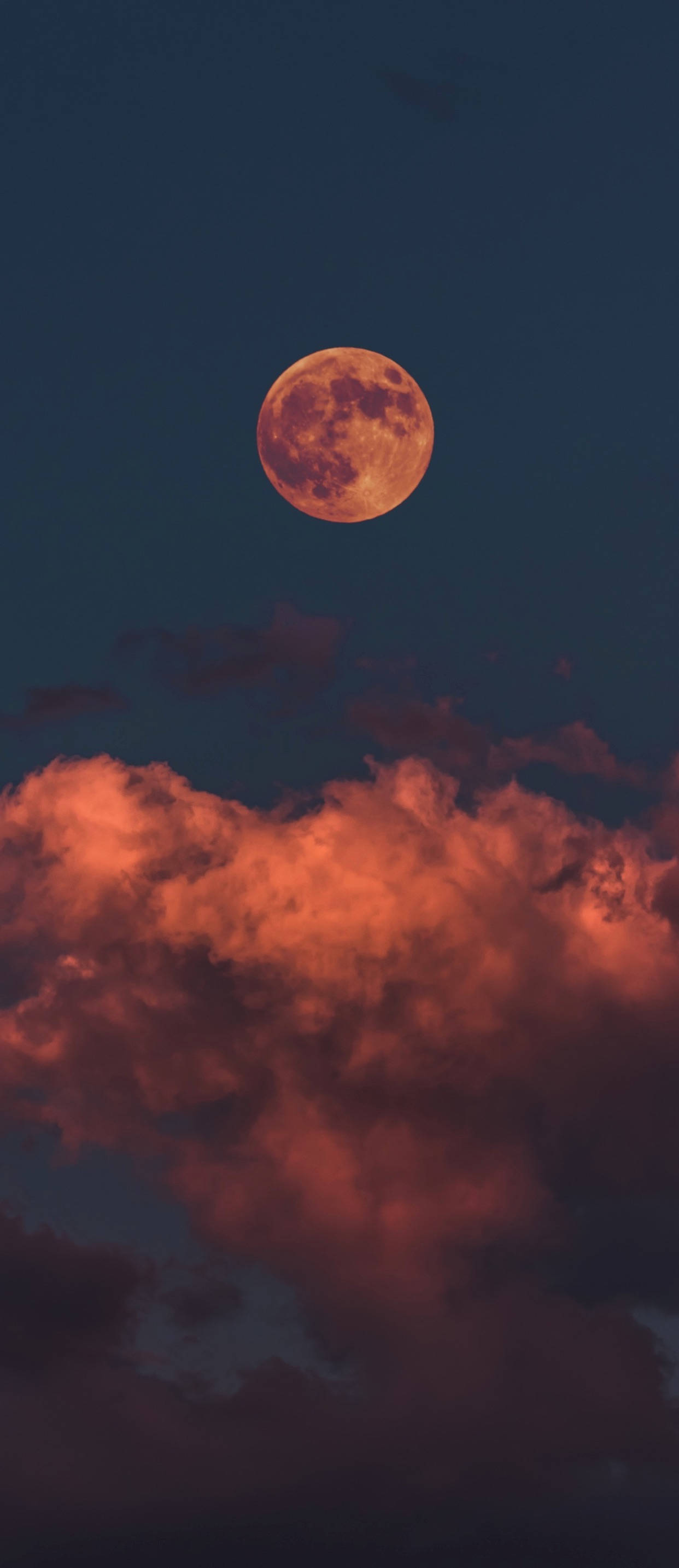 Nakakatakot na Lunar Moon Halloween iPhone Wallpaper