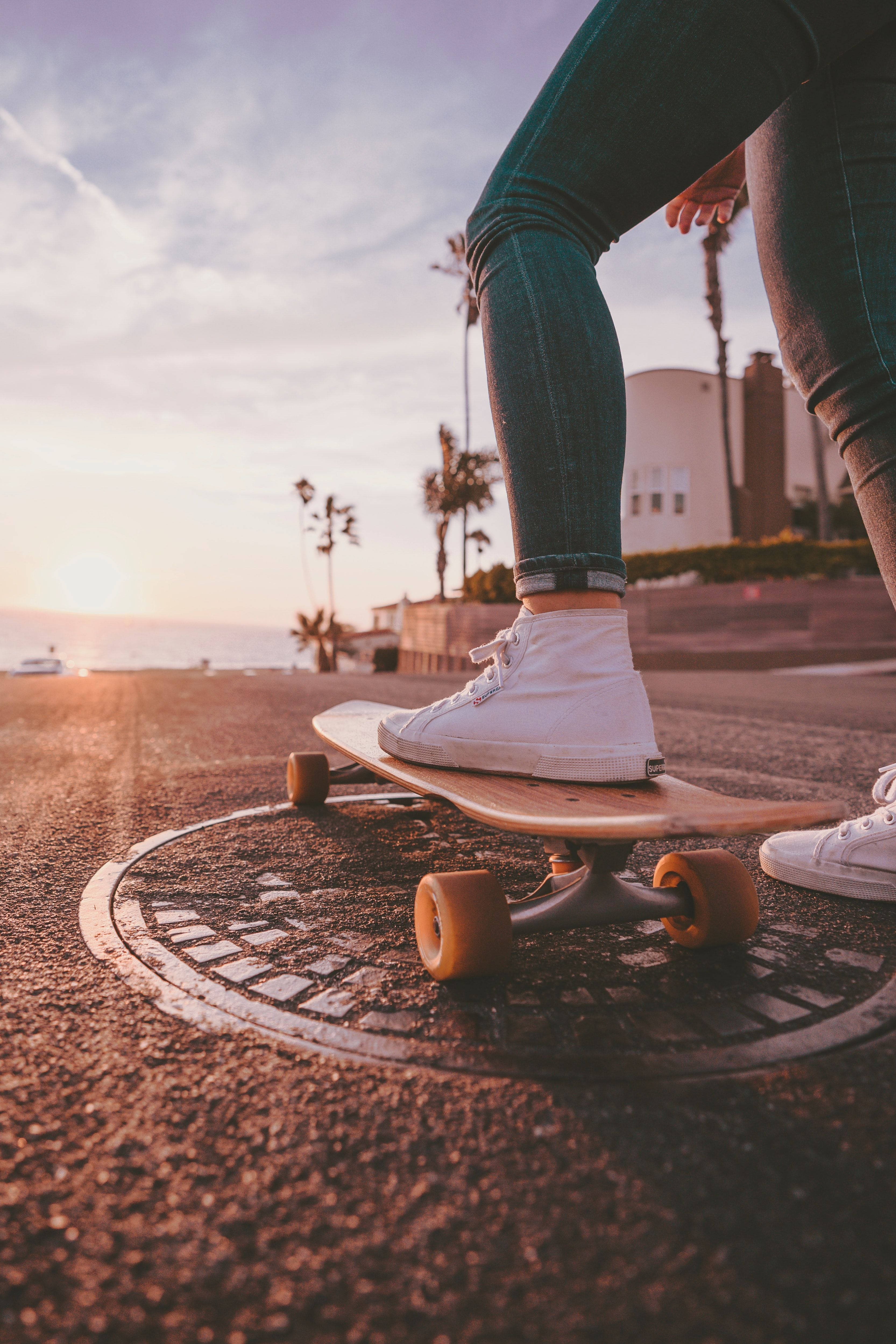 Shoe Sa Skateboard Skater Aesthetic Na May Sunbeam Effect Wallpaper
