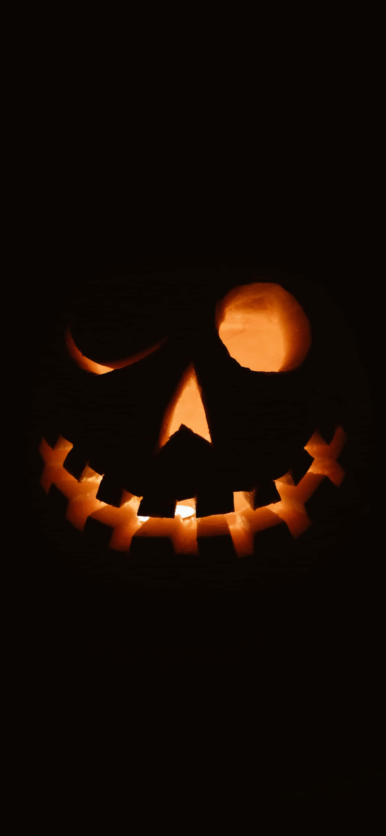 Simple Dark iPhone Halloween Background Wallpaper