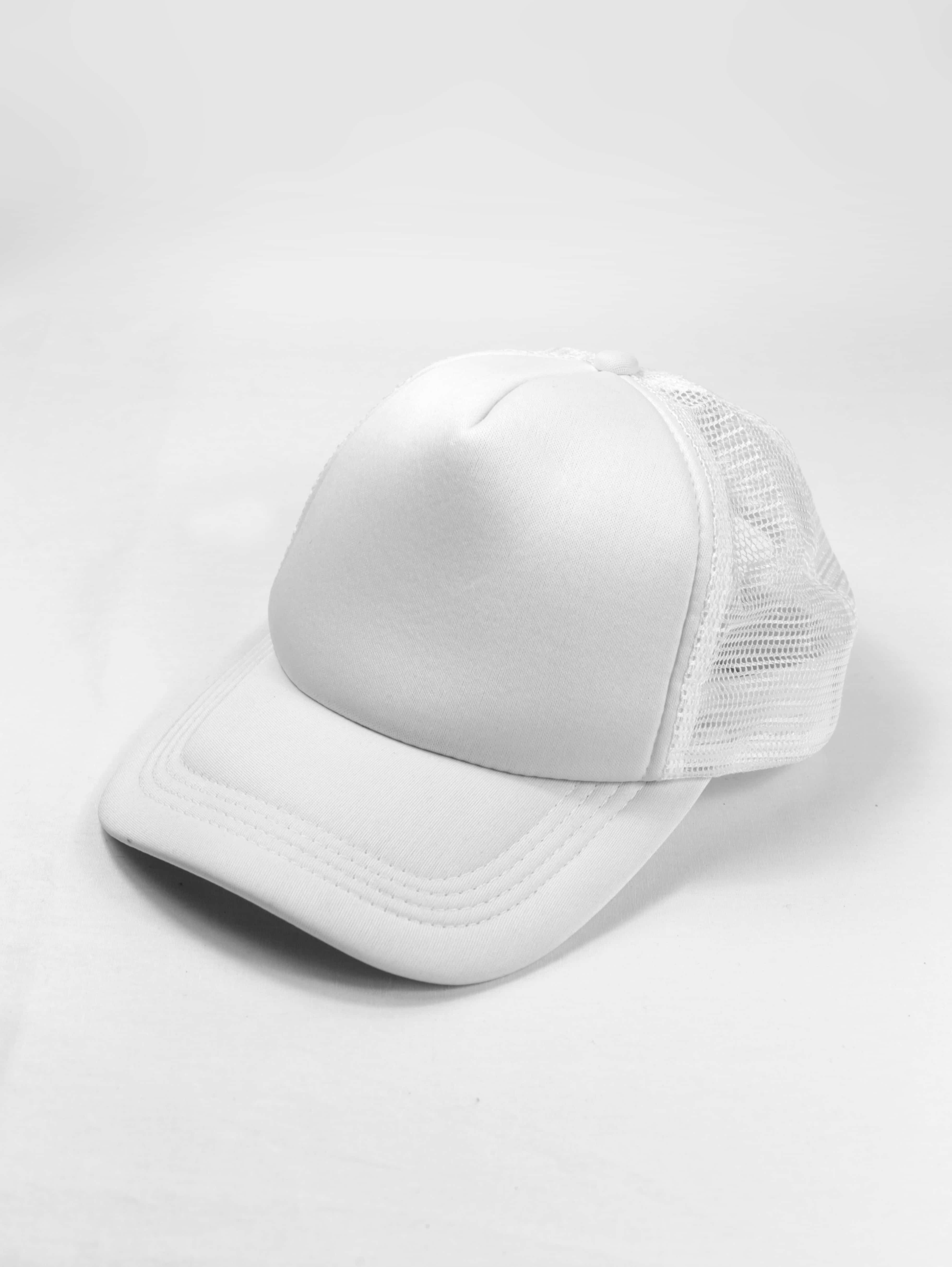 Simpleng Puting Baseball Cap Wallpaper