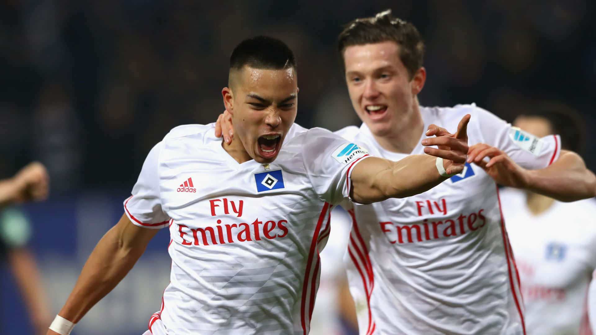 Sina Bobby Wood at Michael Gregoritsch sa Laban ng Bundesliga Wallpaper